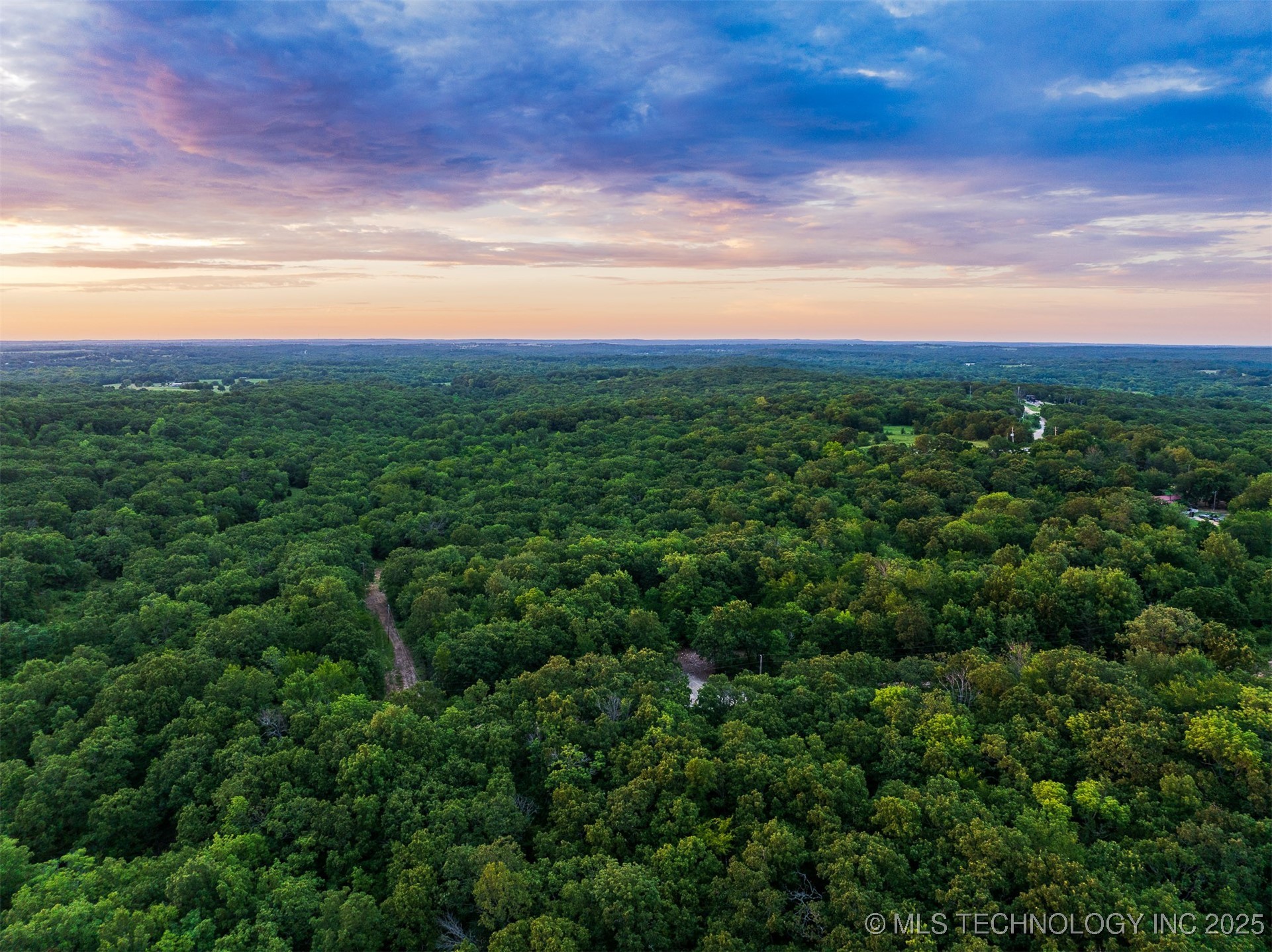 1 N County Road 3570 Property Photo 75