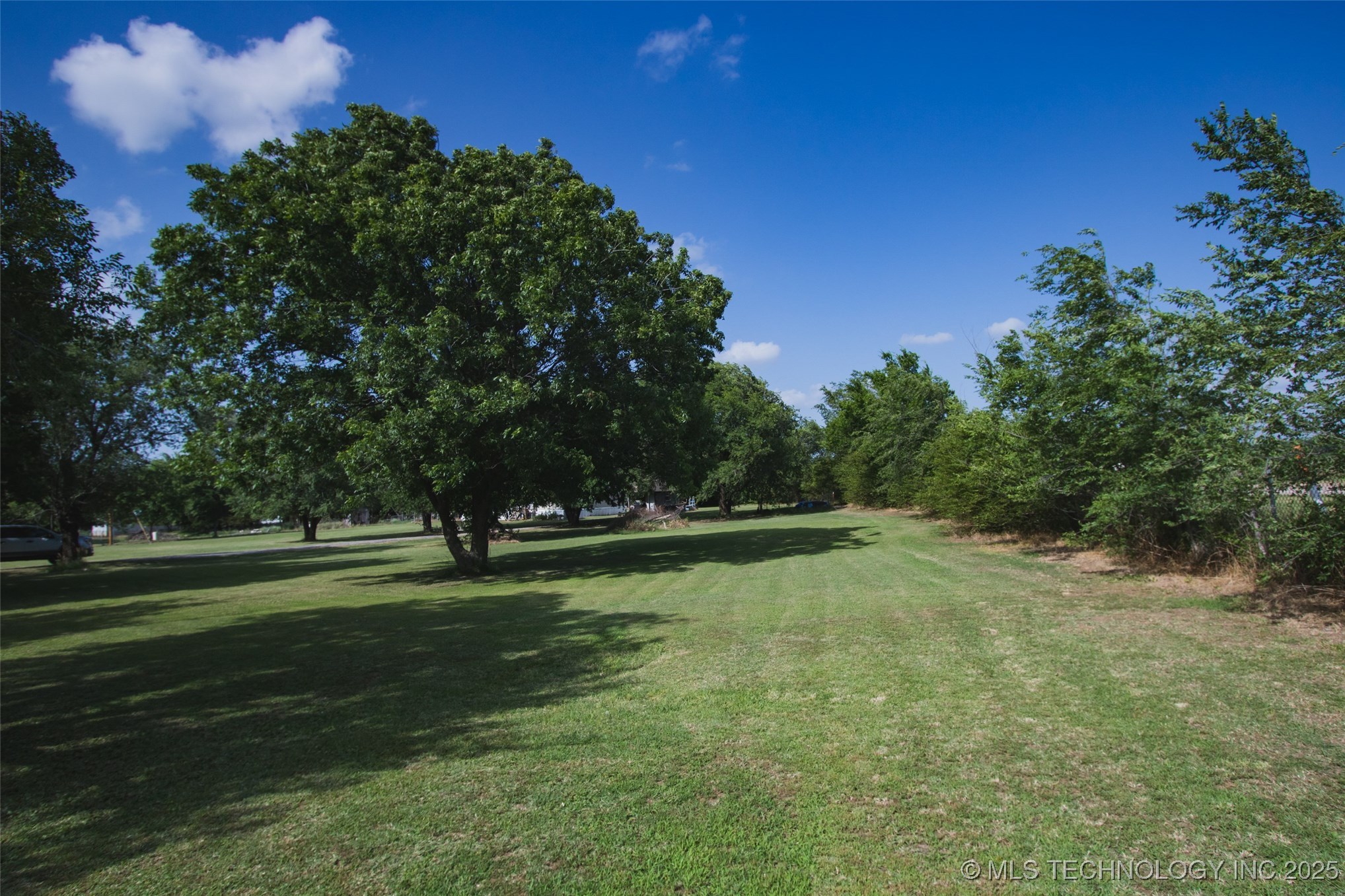12721 N 135th East Avenue Property Photo 7
