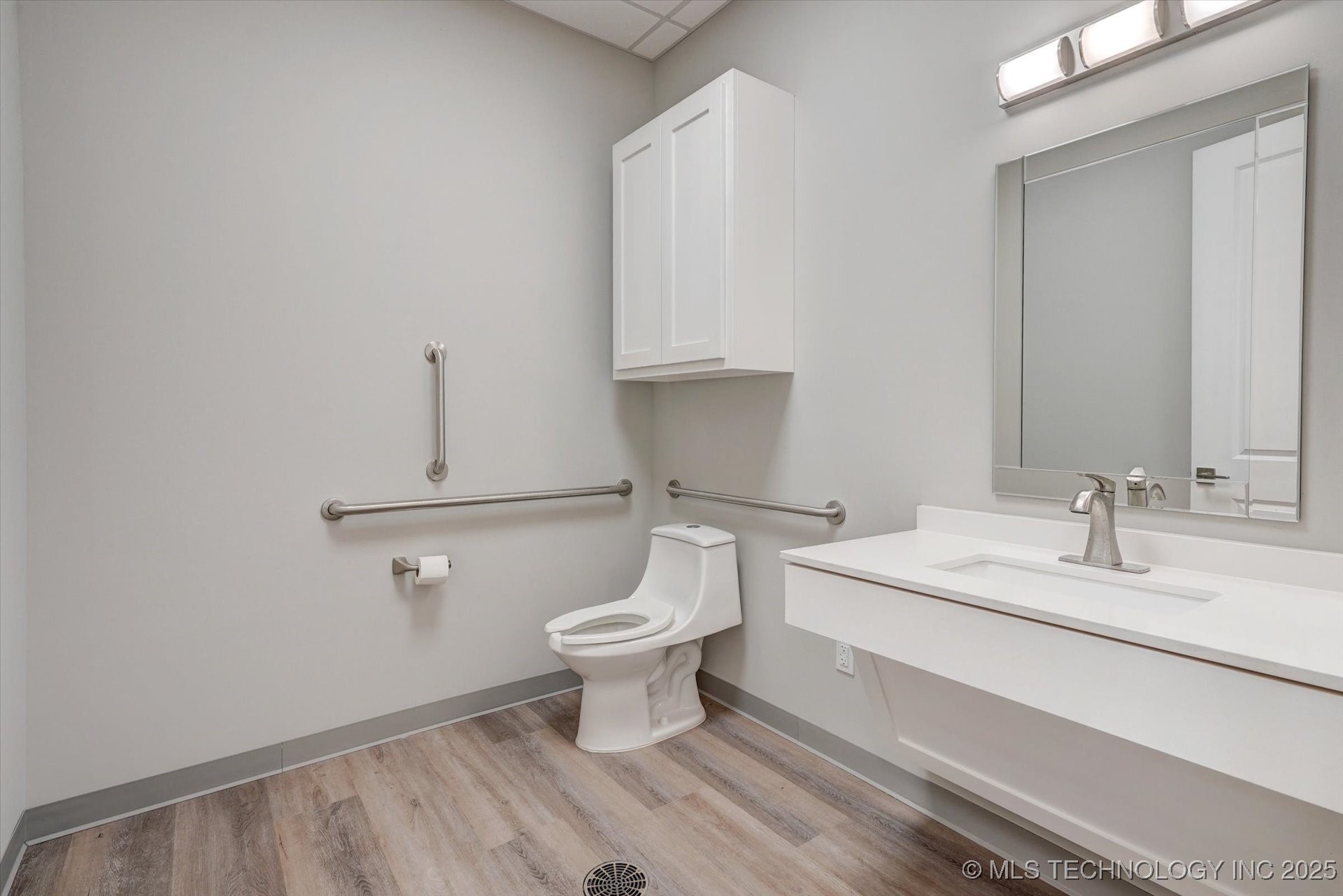 6305 E 120th Court C Property Photo 13