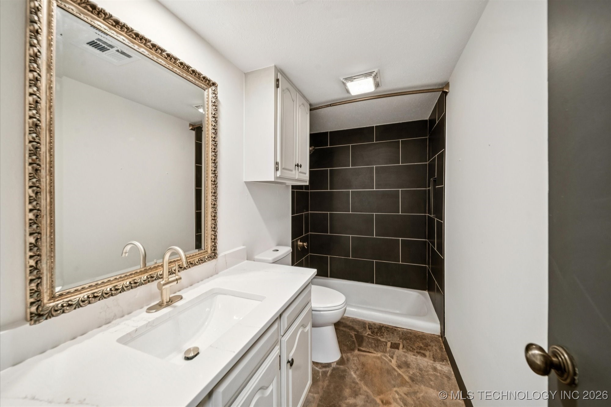 305 Fairway Drive Property Photo 20