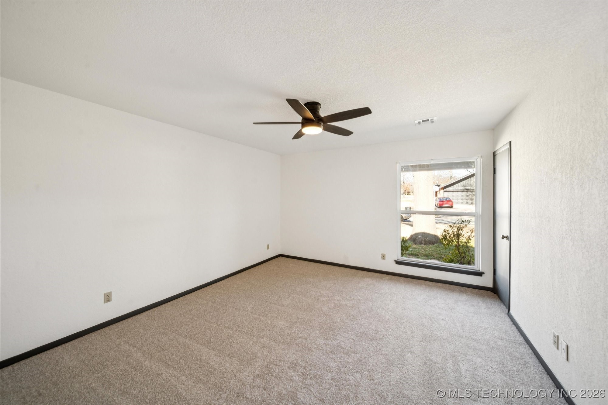 305 Fairway Drive Property Photo 21