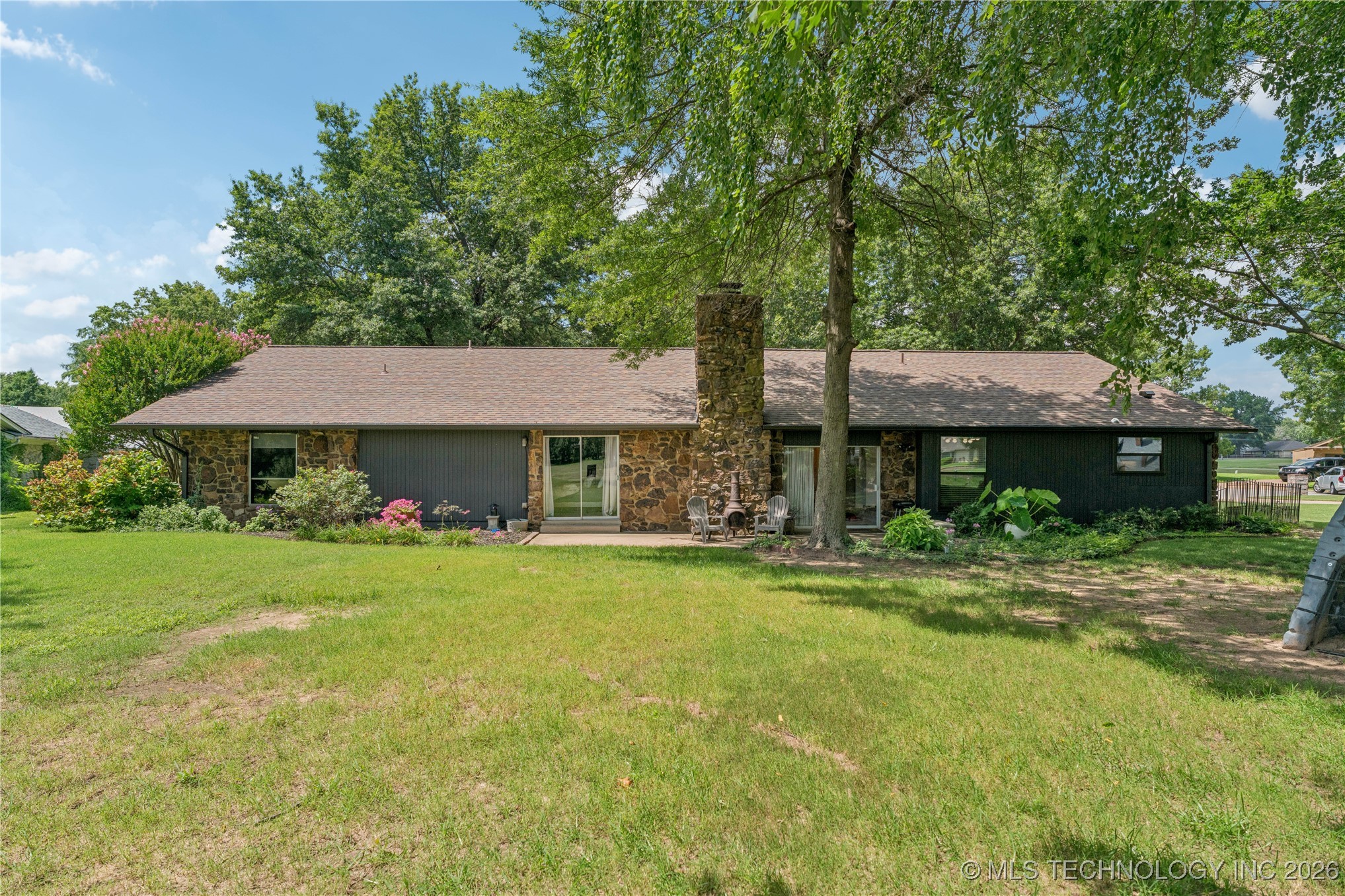 305 Fairway Drive Property Photo 25