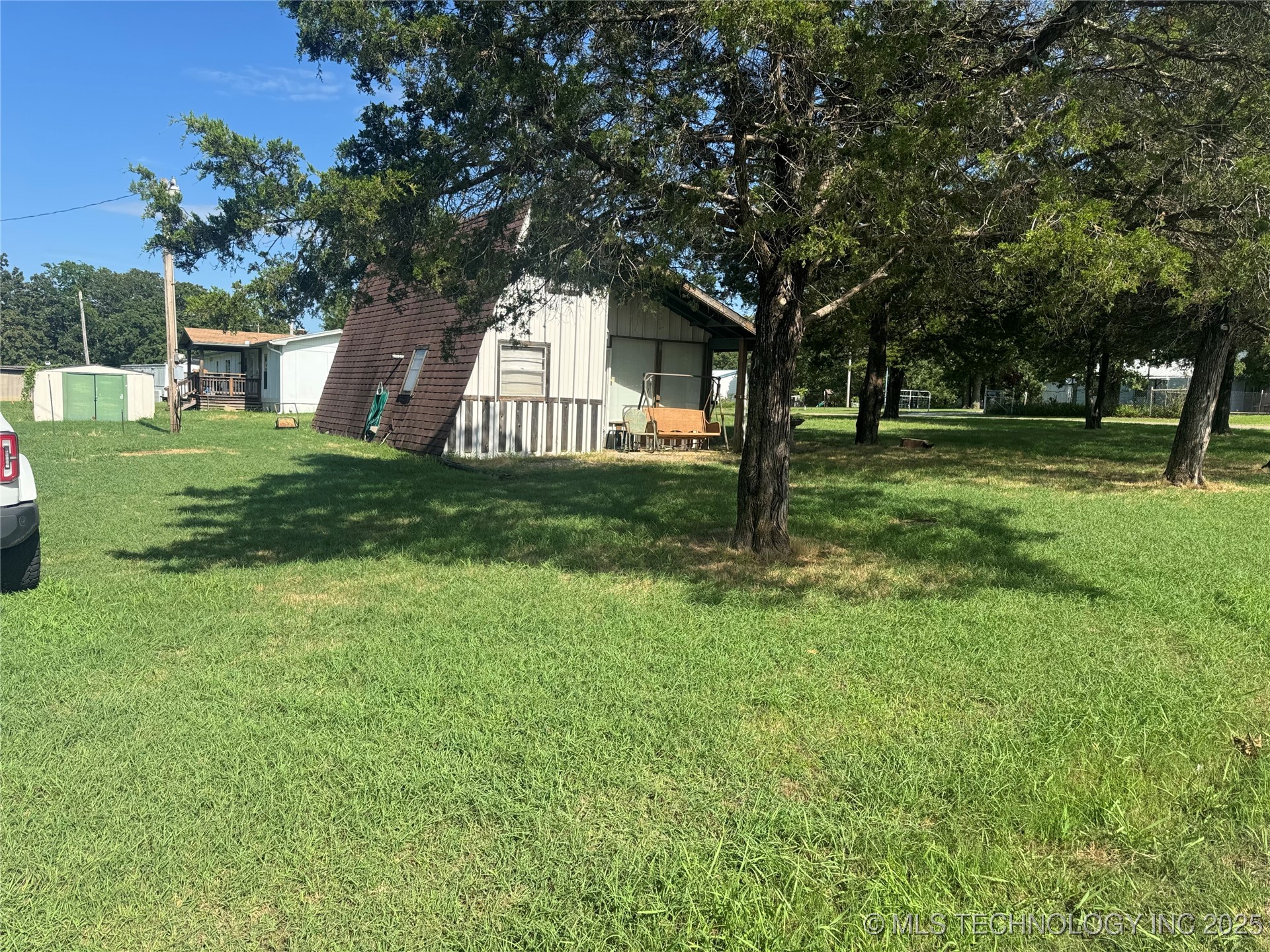 6140 Weesie Property Photo 2