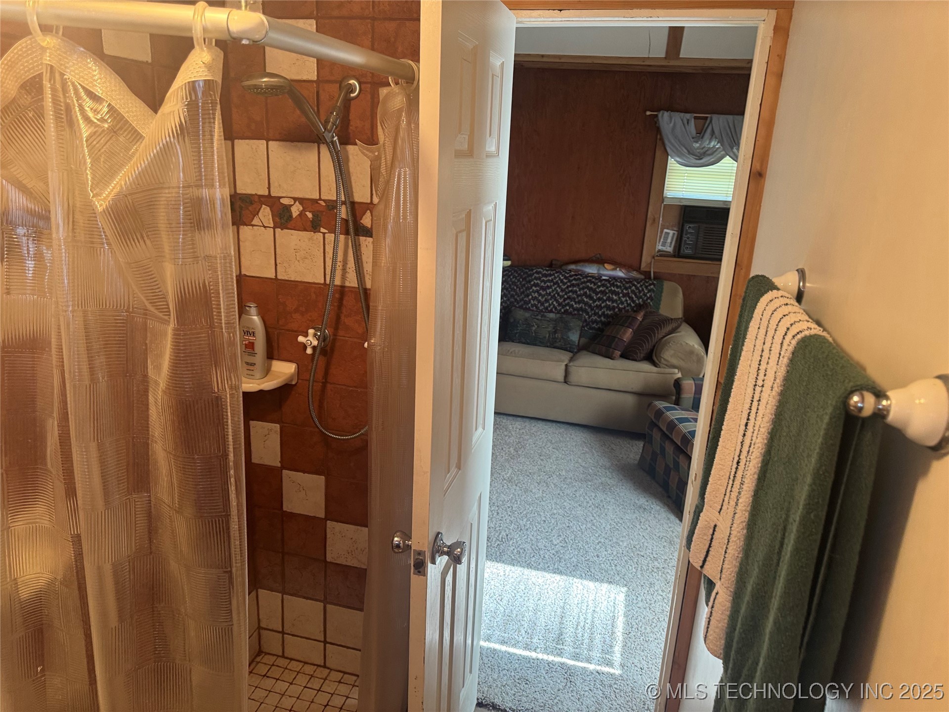 6140 Weesie Property Photo 10