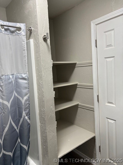 1200 S Mckinley Avenue Property Photo 23