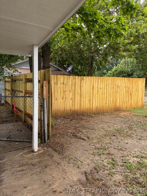 1200 S Mckinley Avenue Property Photo 27