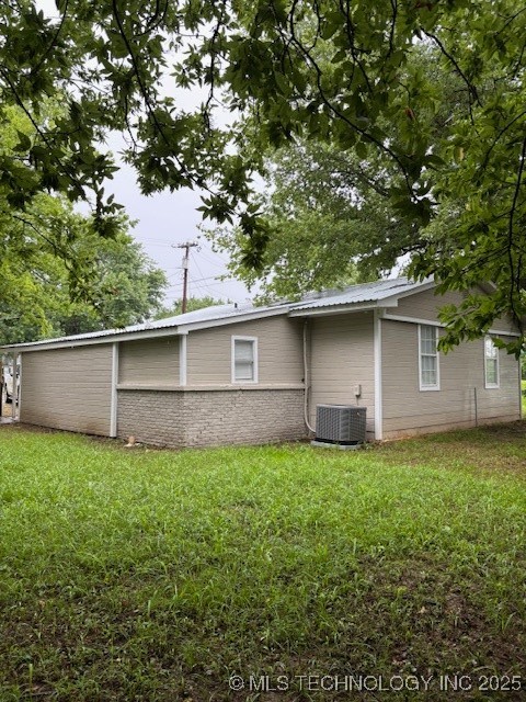 1200 S Mckinley Avenue Property Photo 29