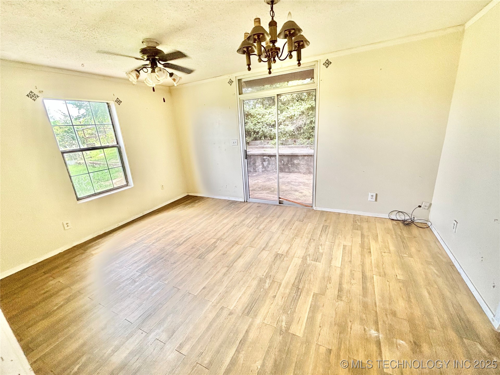 30813 W Beaver Mountain Road Property Photo 8