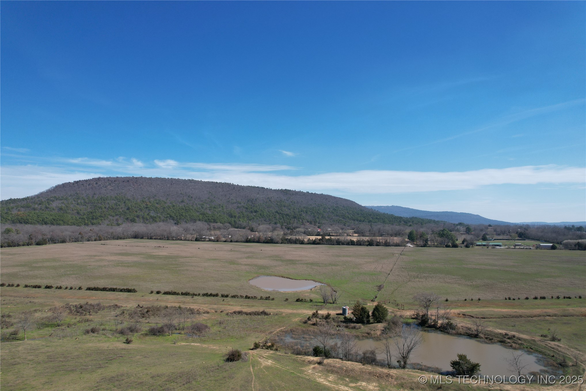 Nw Maple Property Photo 8