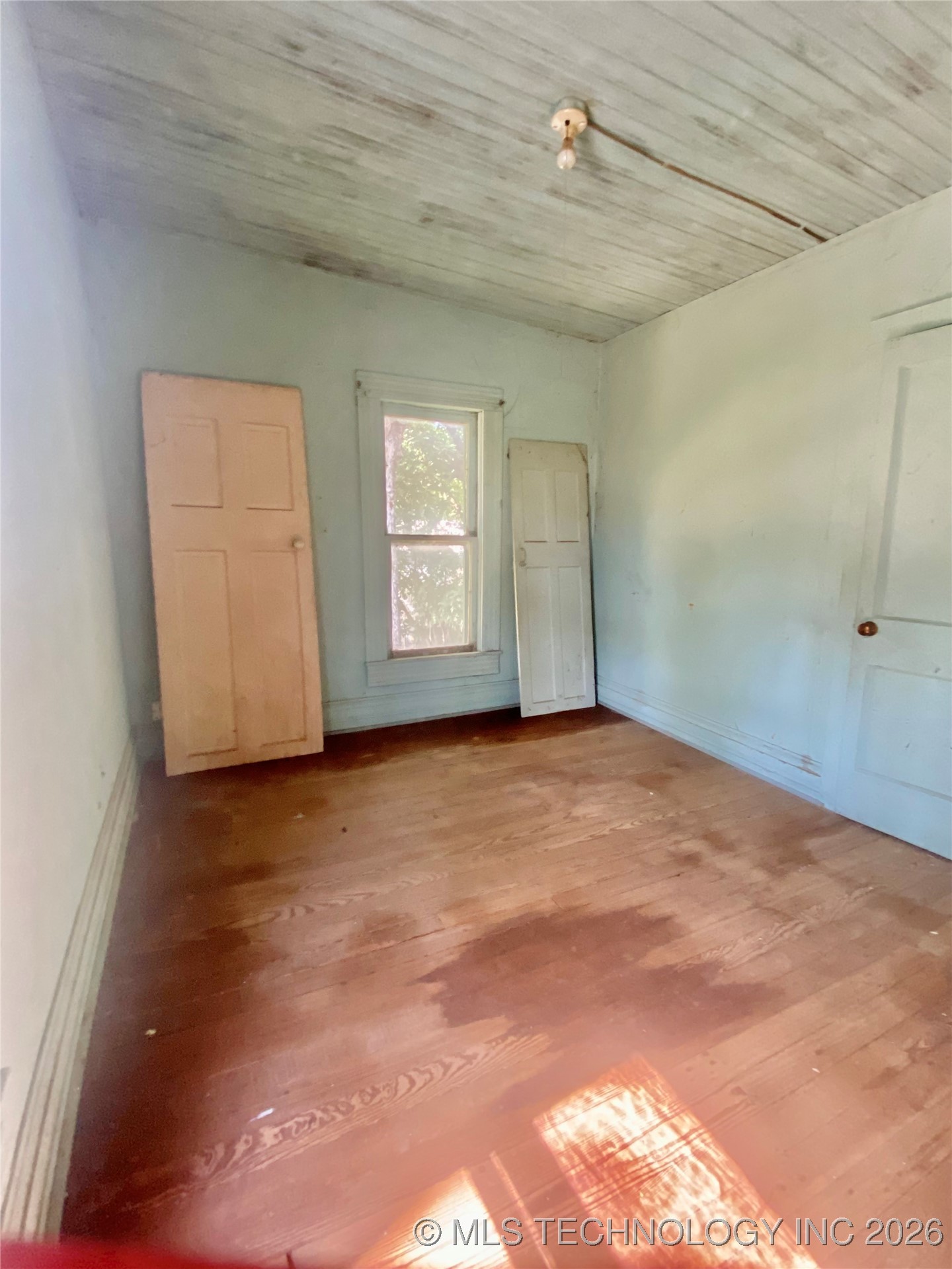 103 S Dunlap Street Property Photo 21