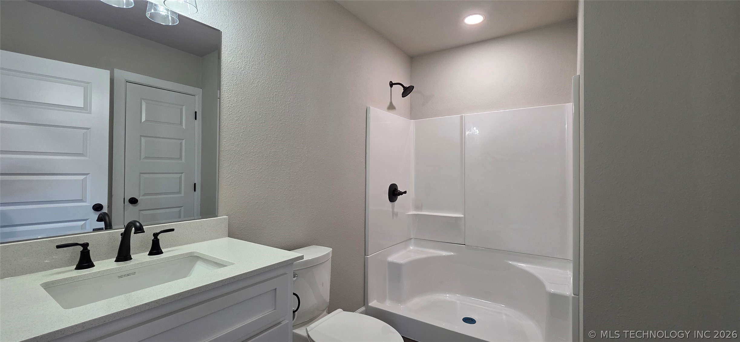 14505 S 145th East Avenue Property Photo 10