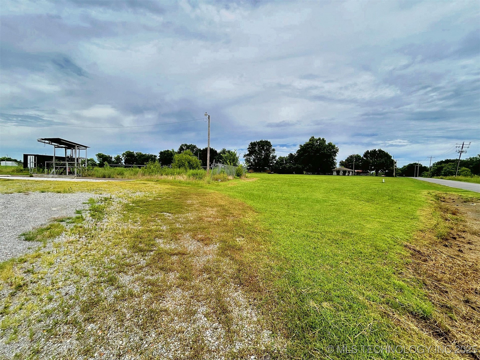 120 W Peak Boulevard Property Photo 14