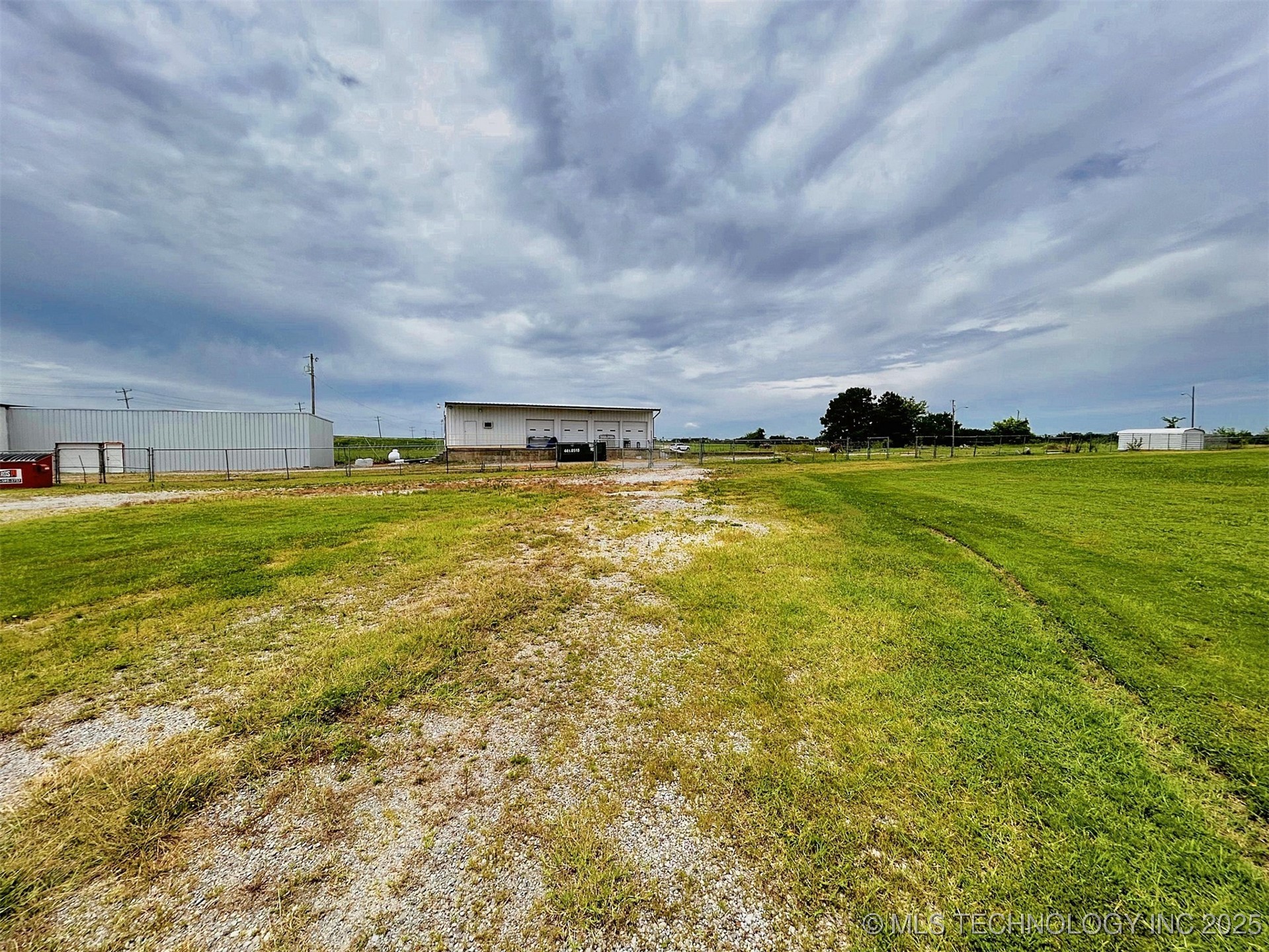 120 W Peak Boulevard Property Photo 19