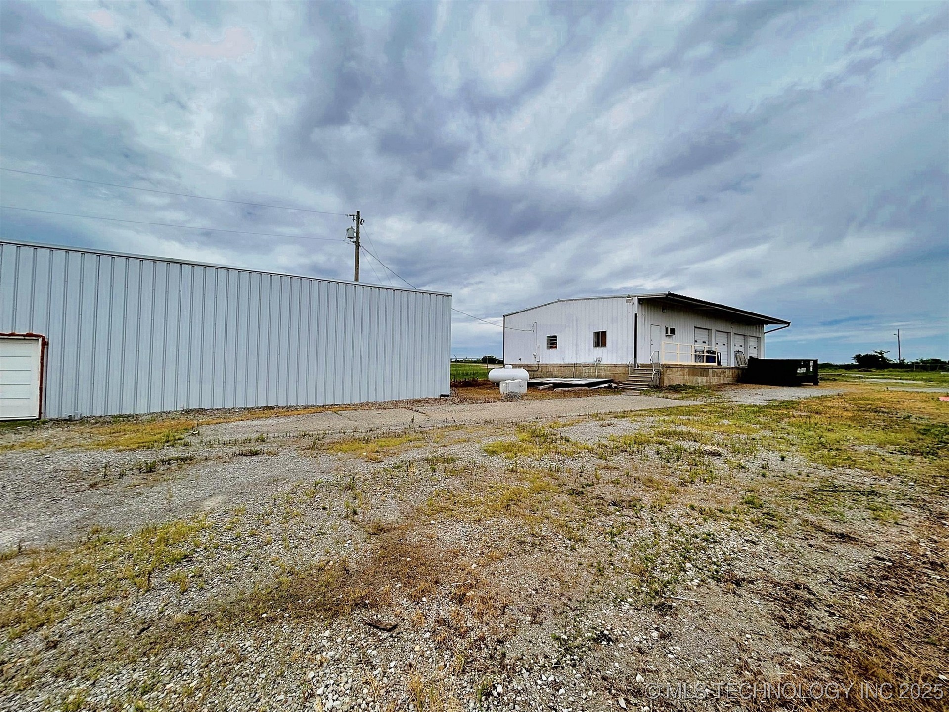 120 W Peak Boulevard Property Photo 22