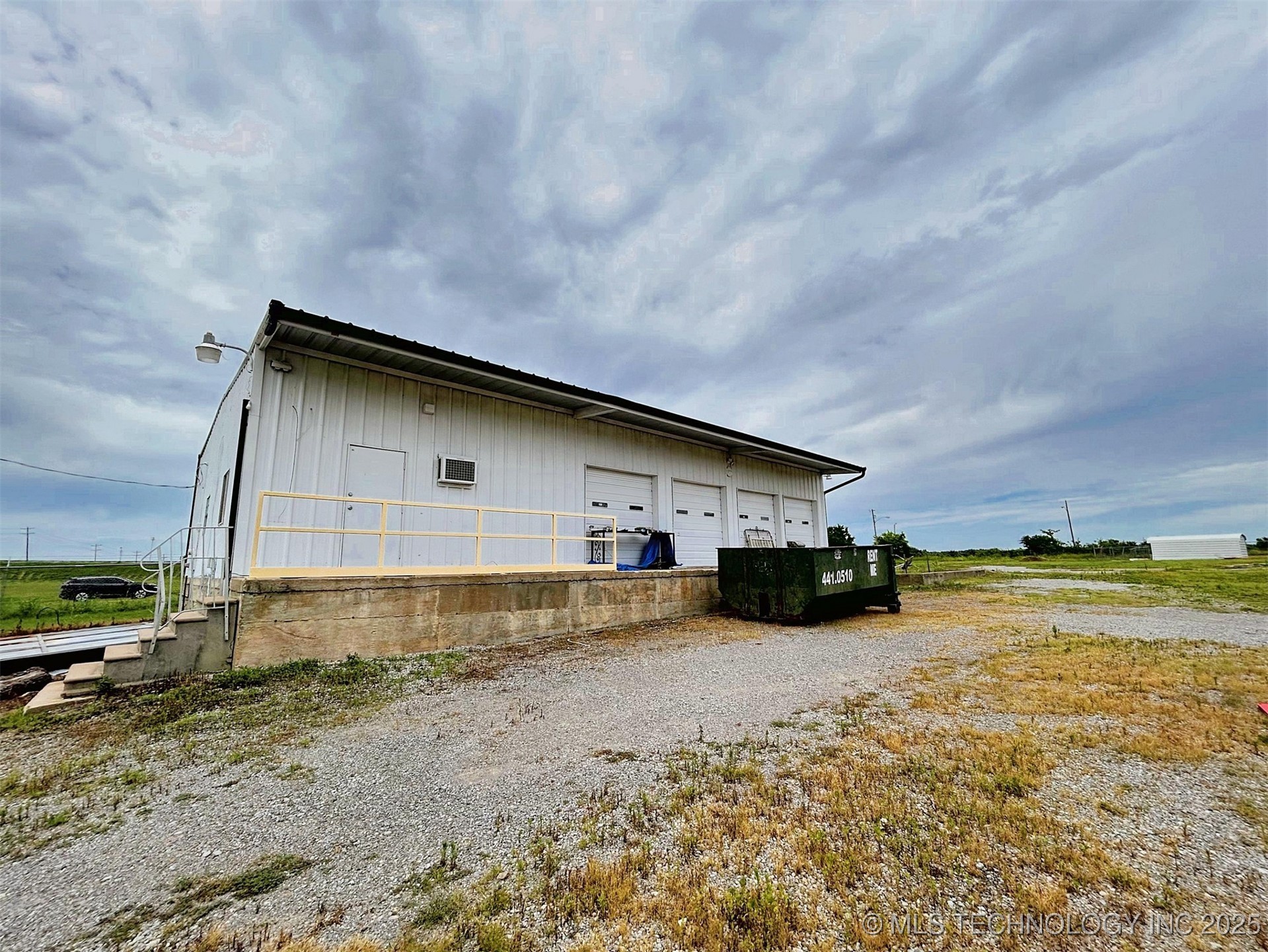 120 W Peak Boulevard Property Photo 24