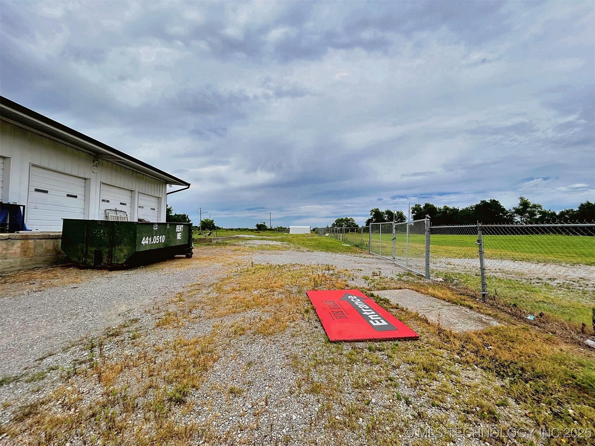 120 W Peak Boulevard Property Photo 25