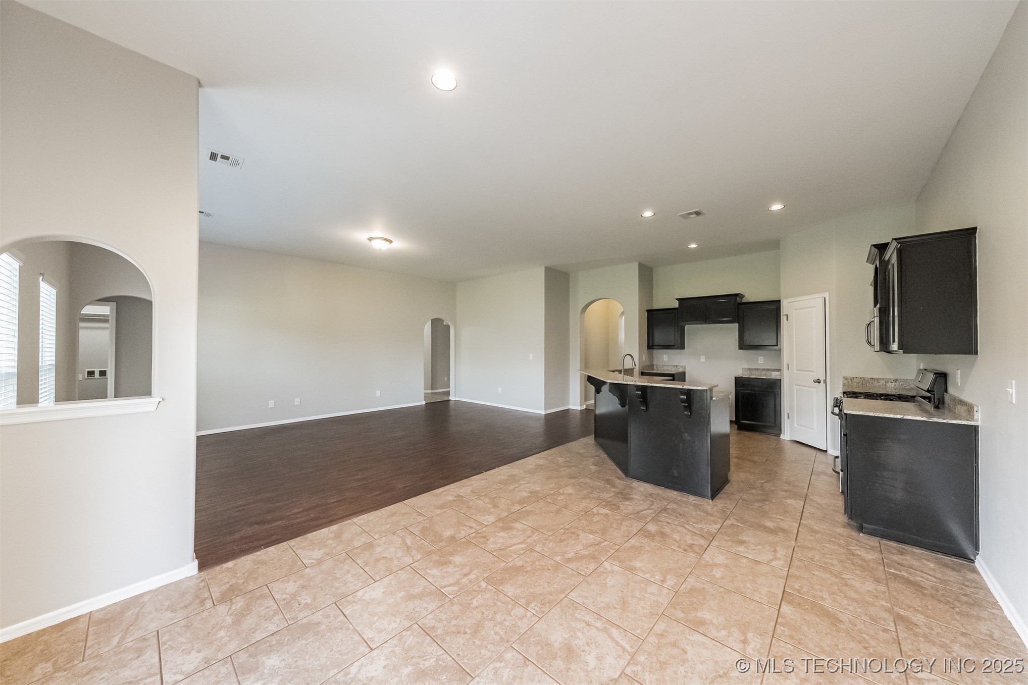 17409 E 44th Street S Property Photo 4