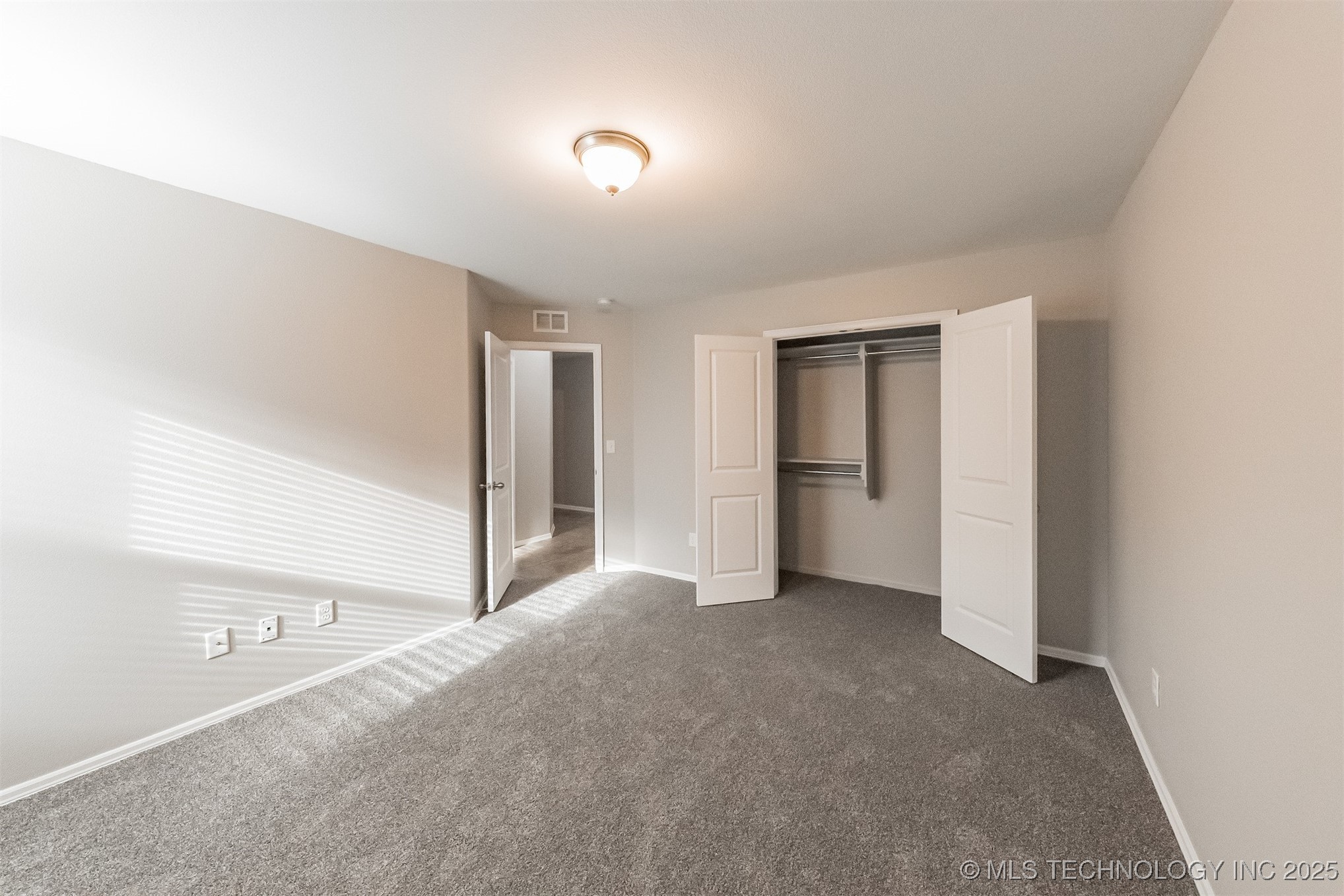 17409 E 44th Street S Property Photo 19