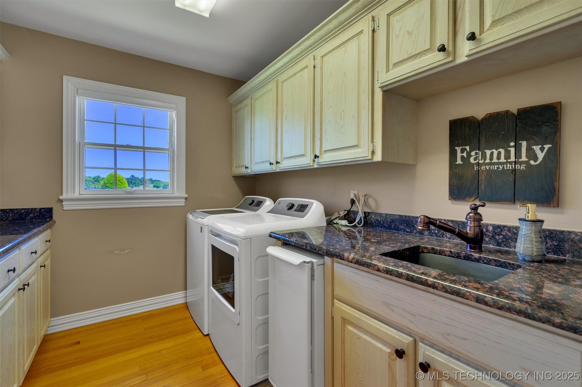 192301 N 4205 Property Photo 29