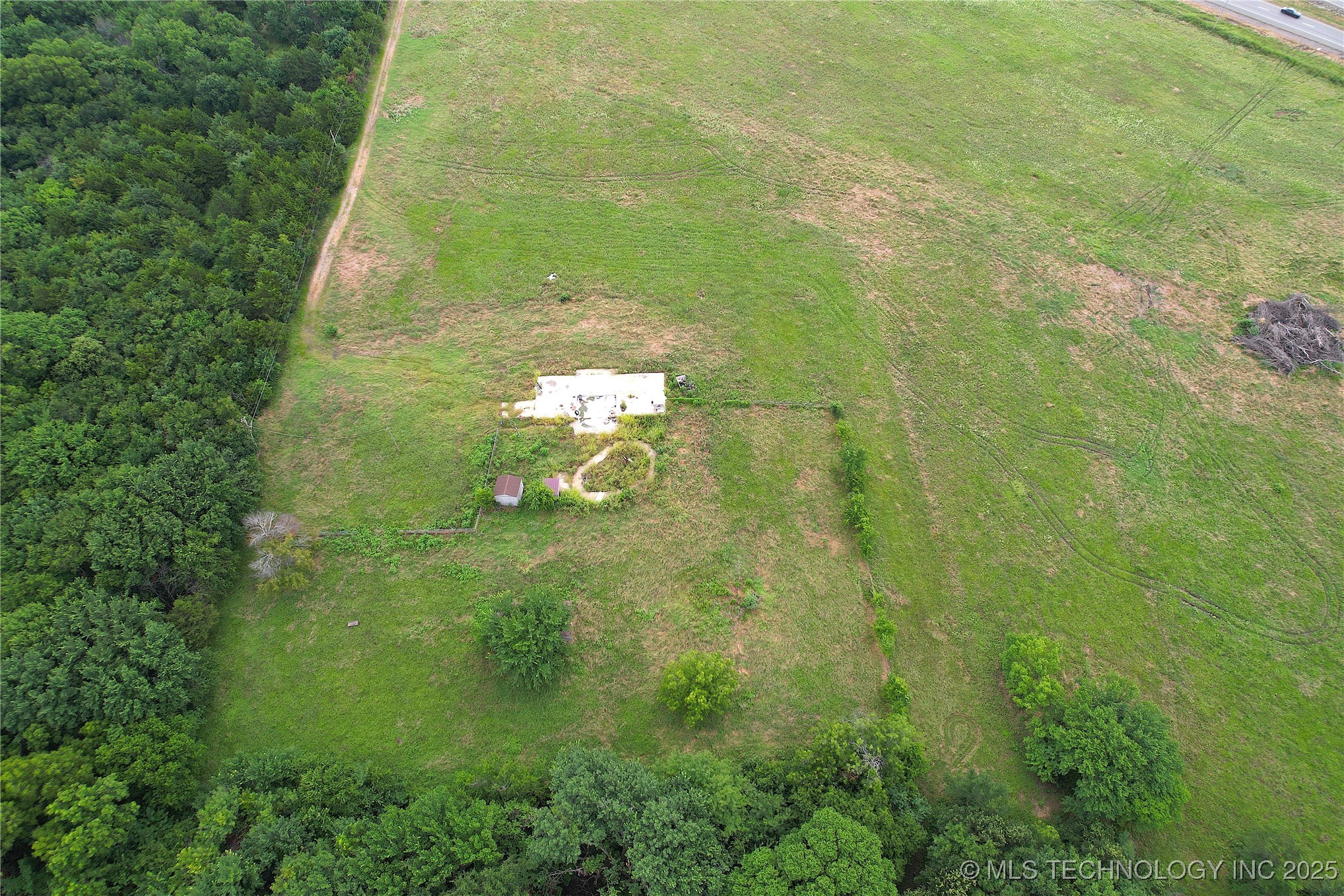 6365 Us-69 Property Photo 3