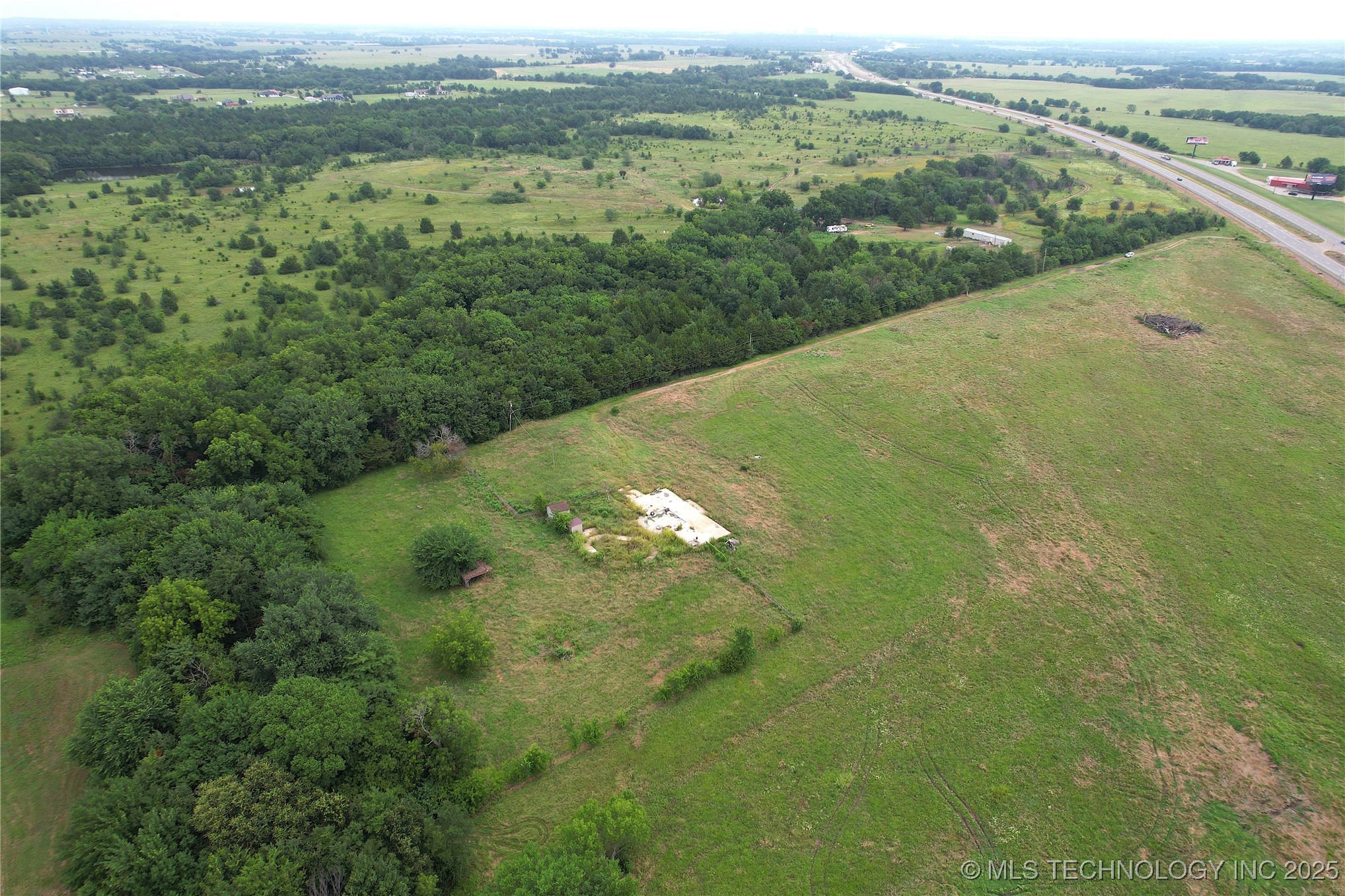 6365 Us-69 Property Photo 11