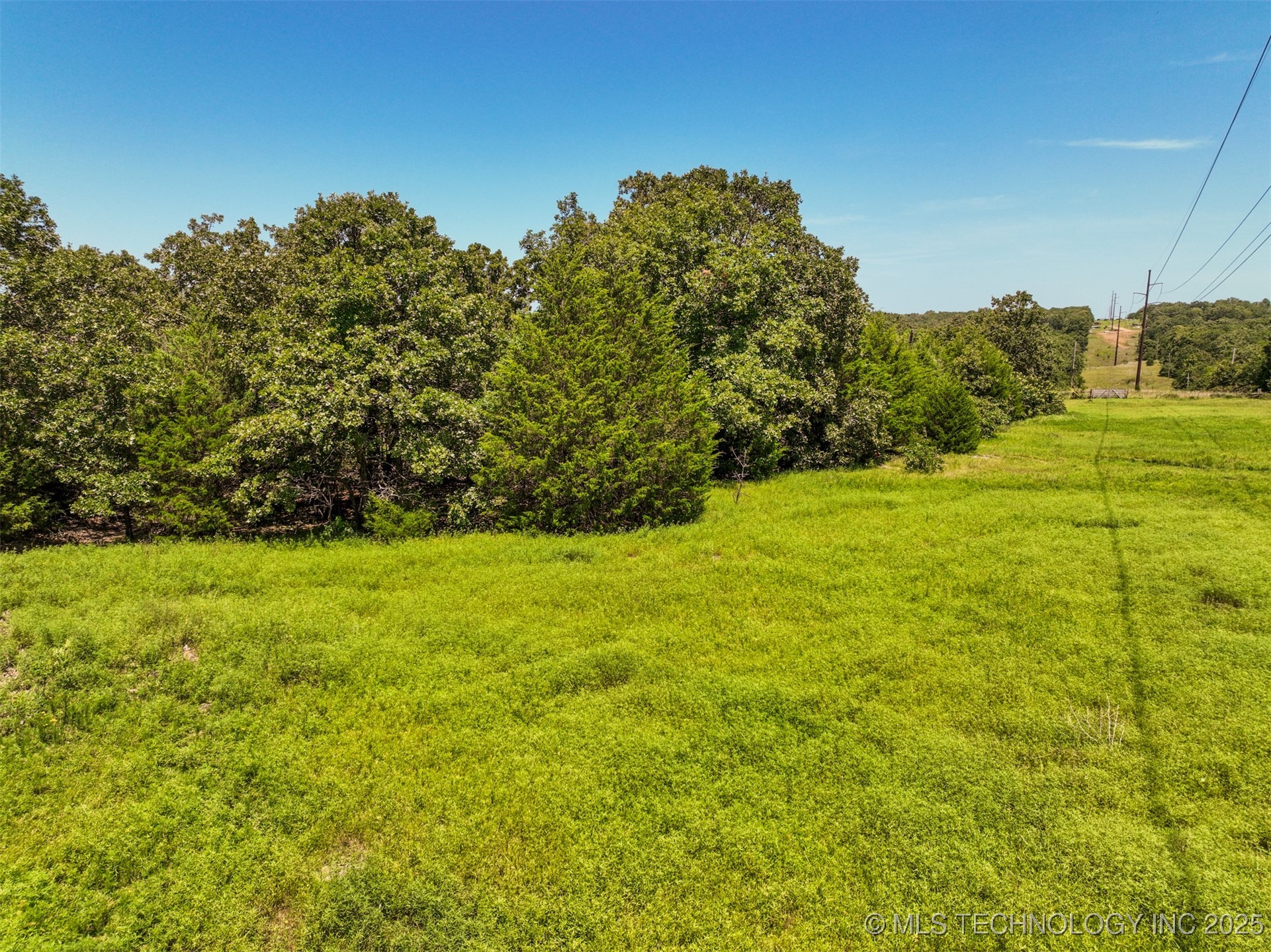 890 Road Property Photo 3