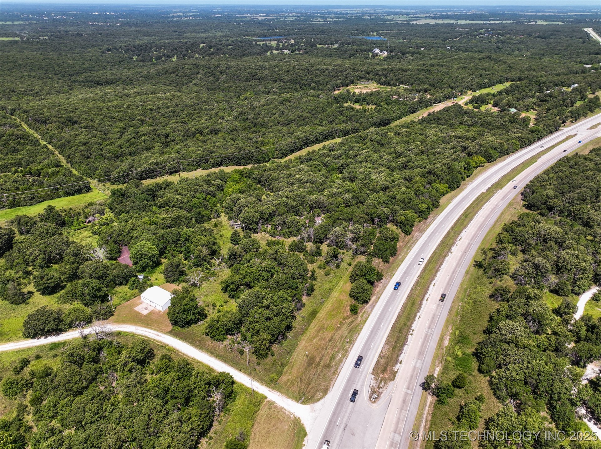 890 Road Property Photo 10