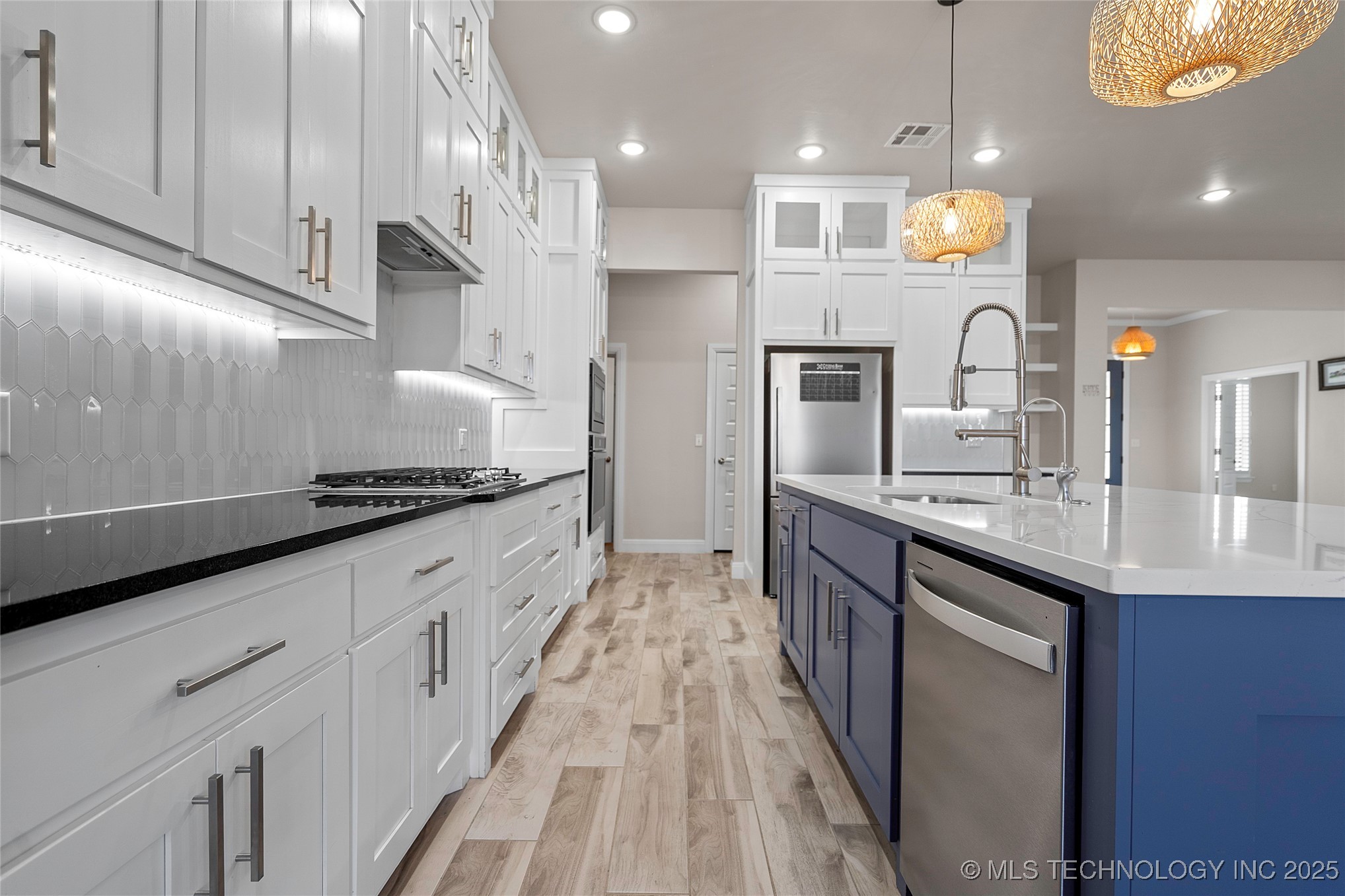 714 Prairie View Road Property Photo 3