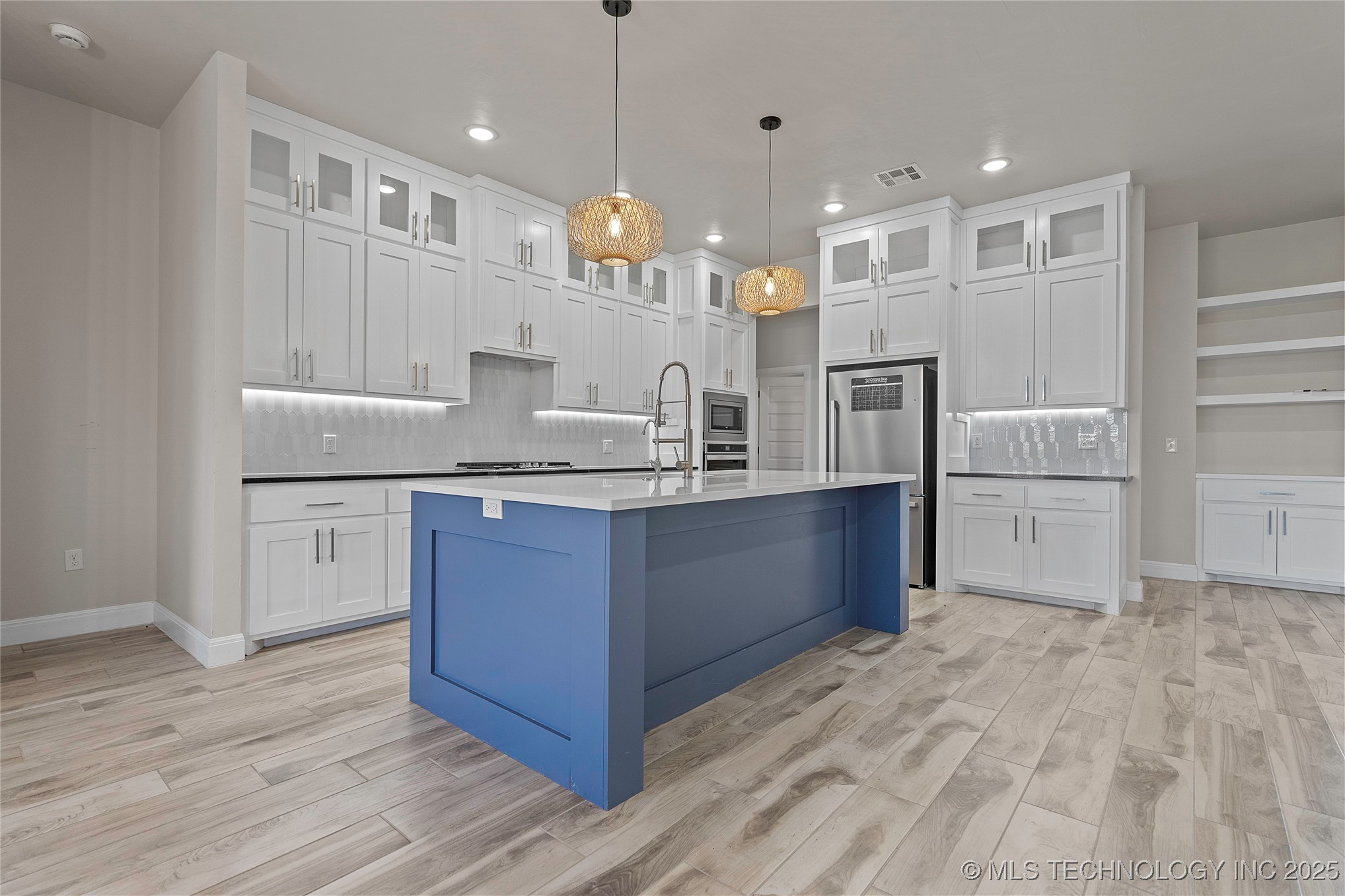 714 Prairie View Road Property Photo 7