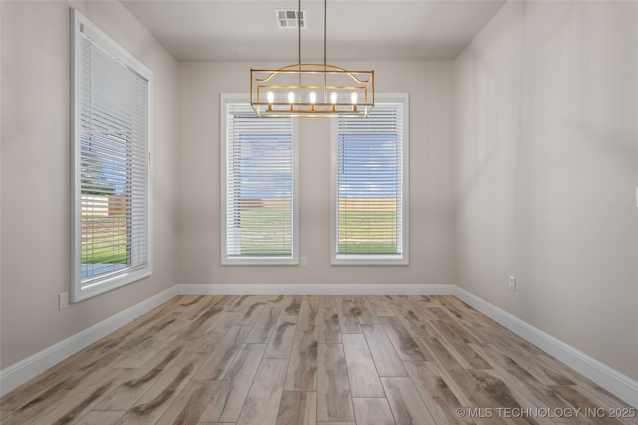 714 Prairie View Road Property Photo 11