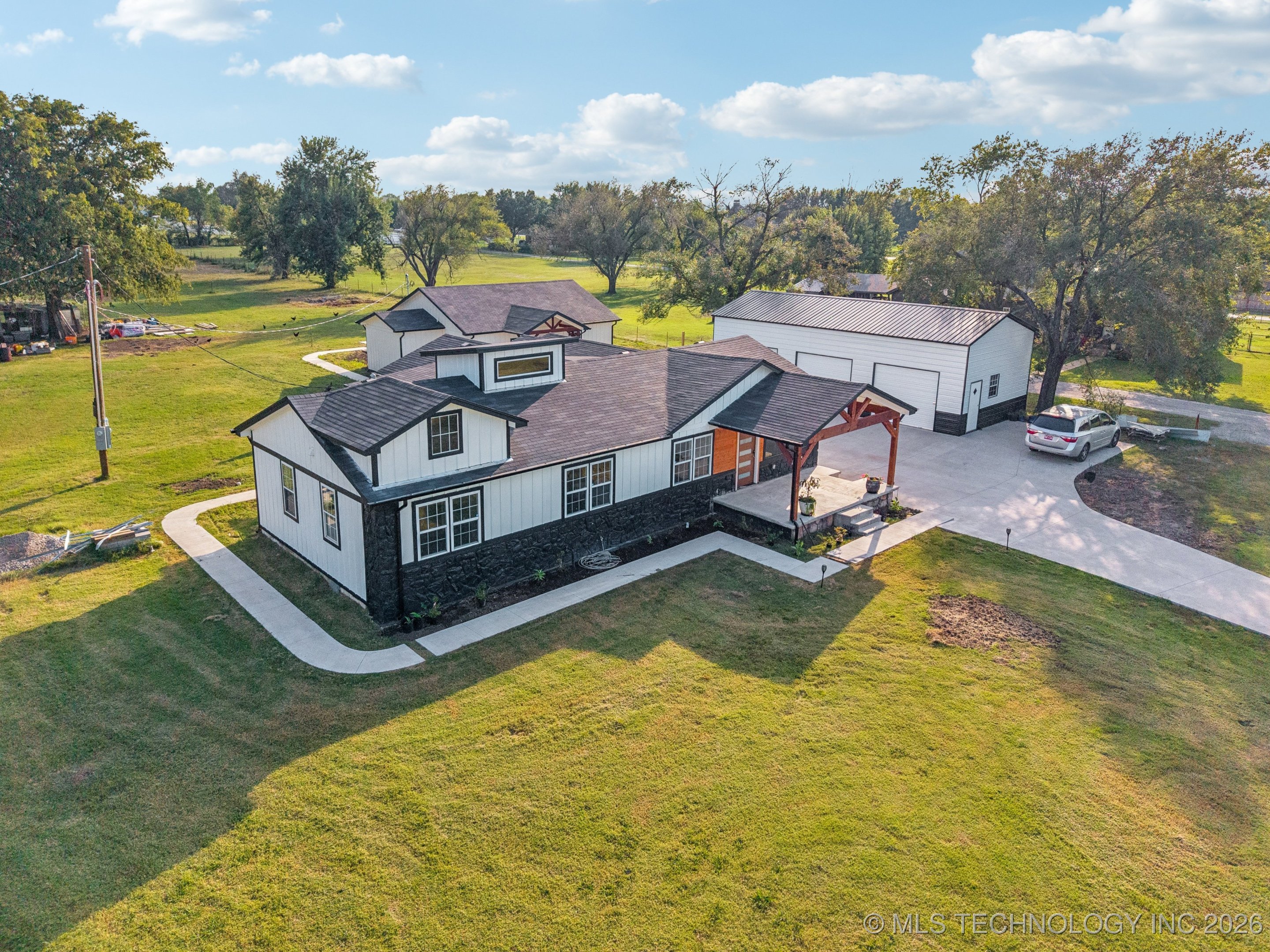 7386 E 86th Street North Property Photo 1