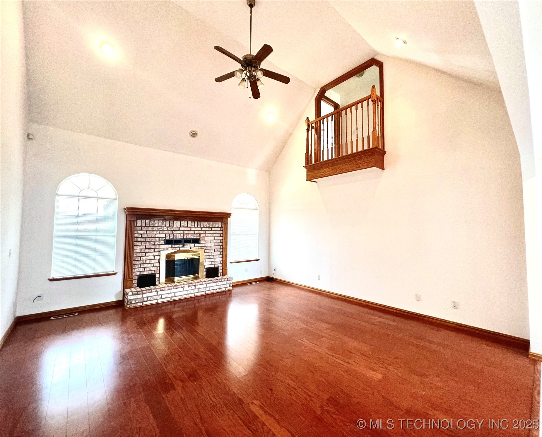 3700 Shefield Avenue Property Photo 8