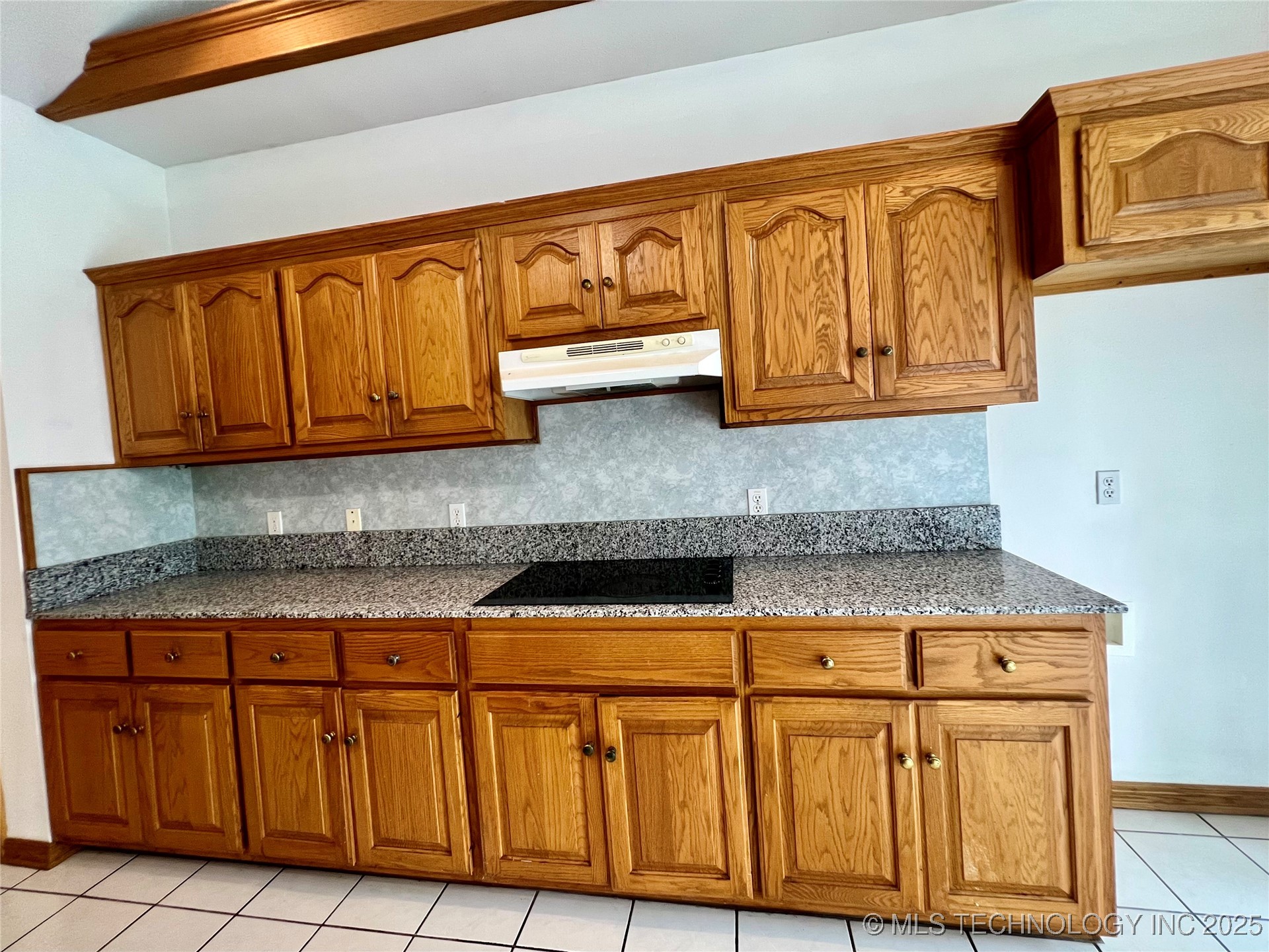 3700 Shefield Avenue Property Photo 15