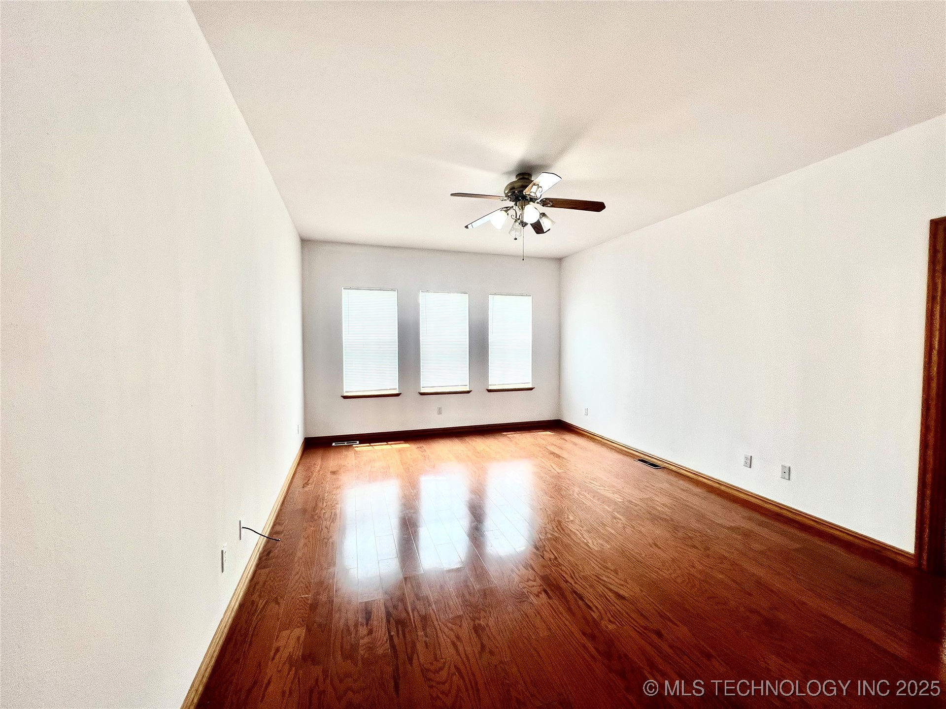 3700 Shefield Avenue Property Photo 26