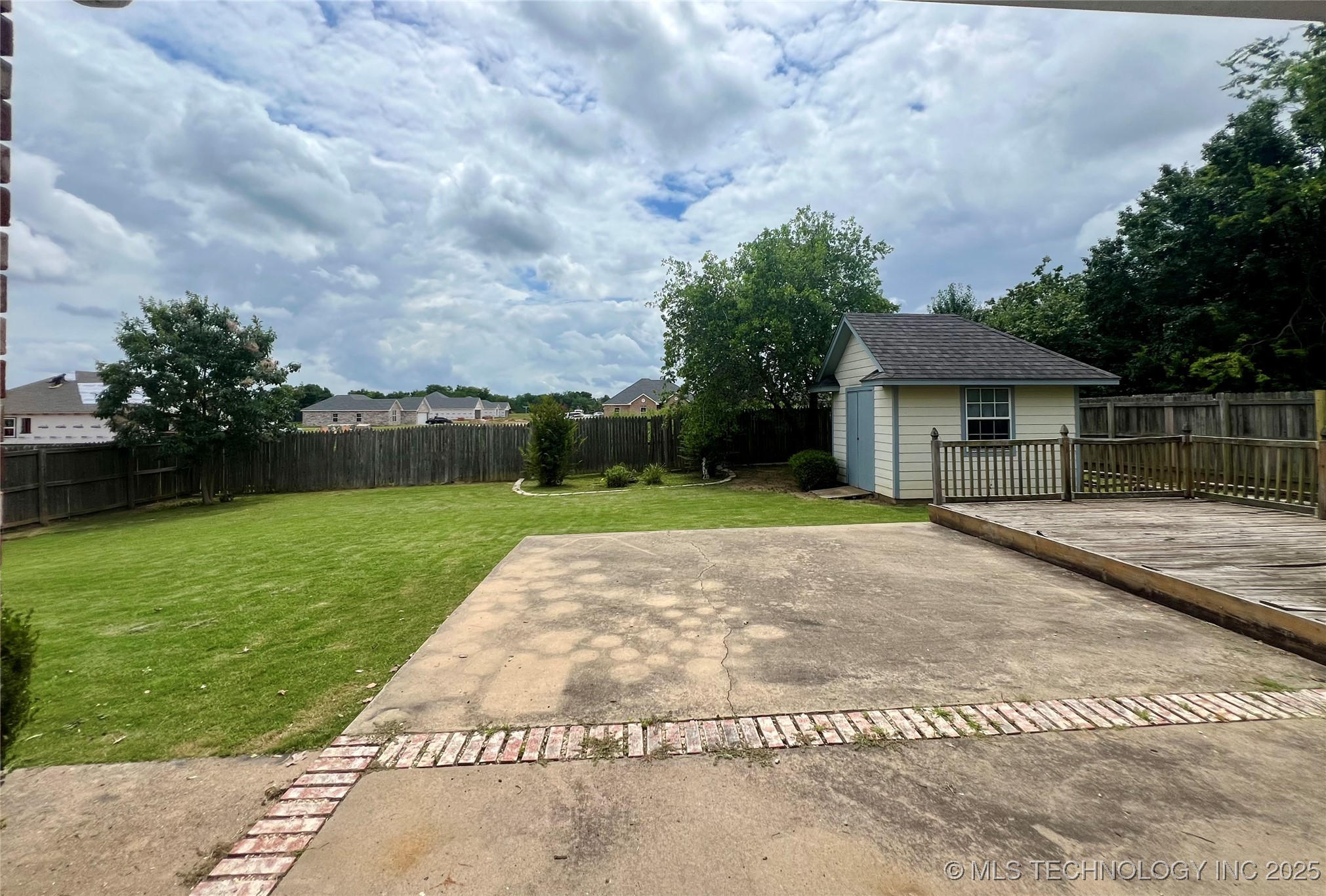 3700 Shefield Avenue Property Photo 48