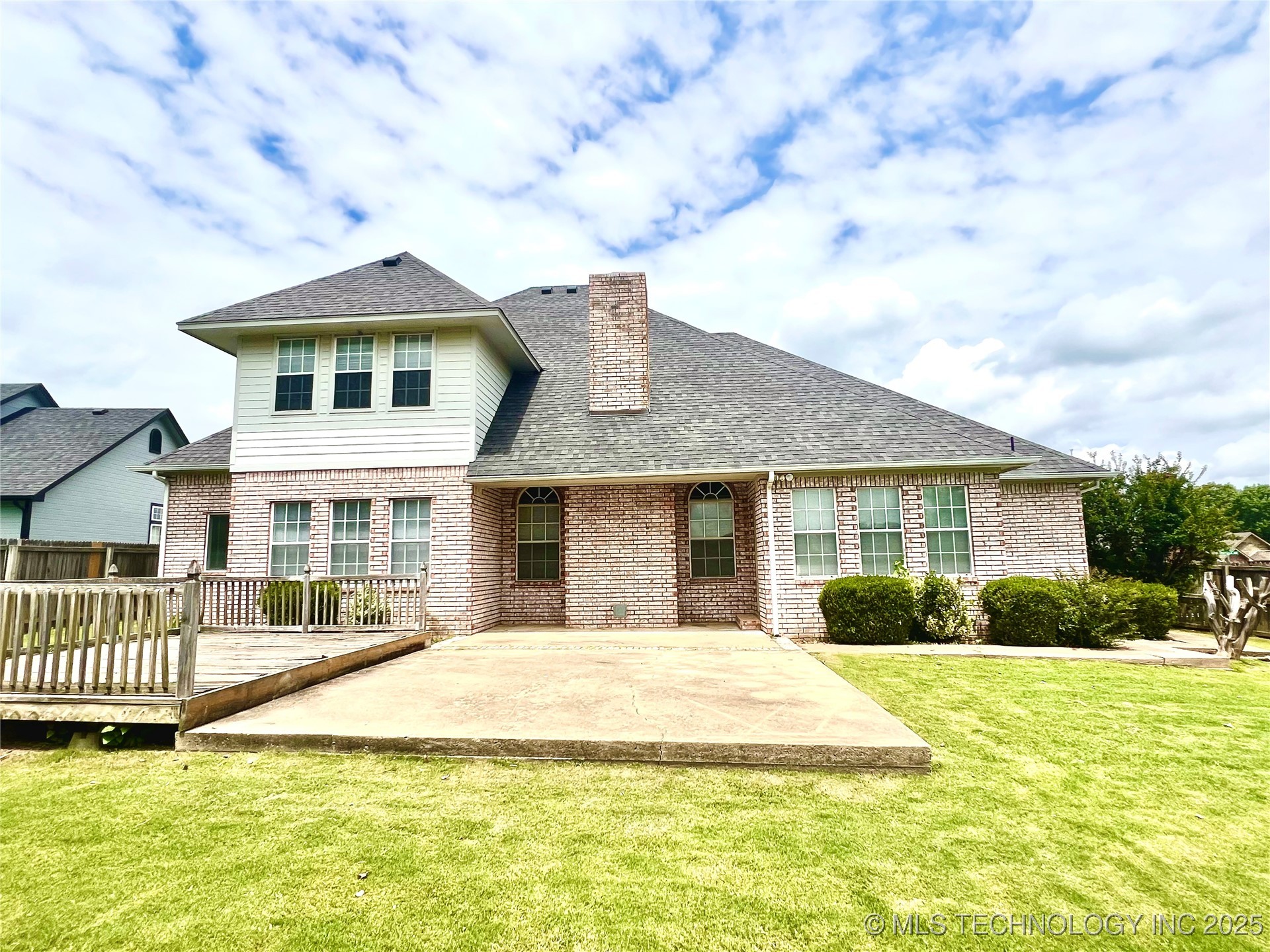 3700 Shefield Avenue Property Photo 51