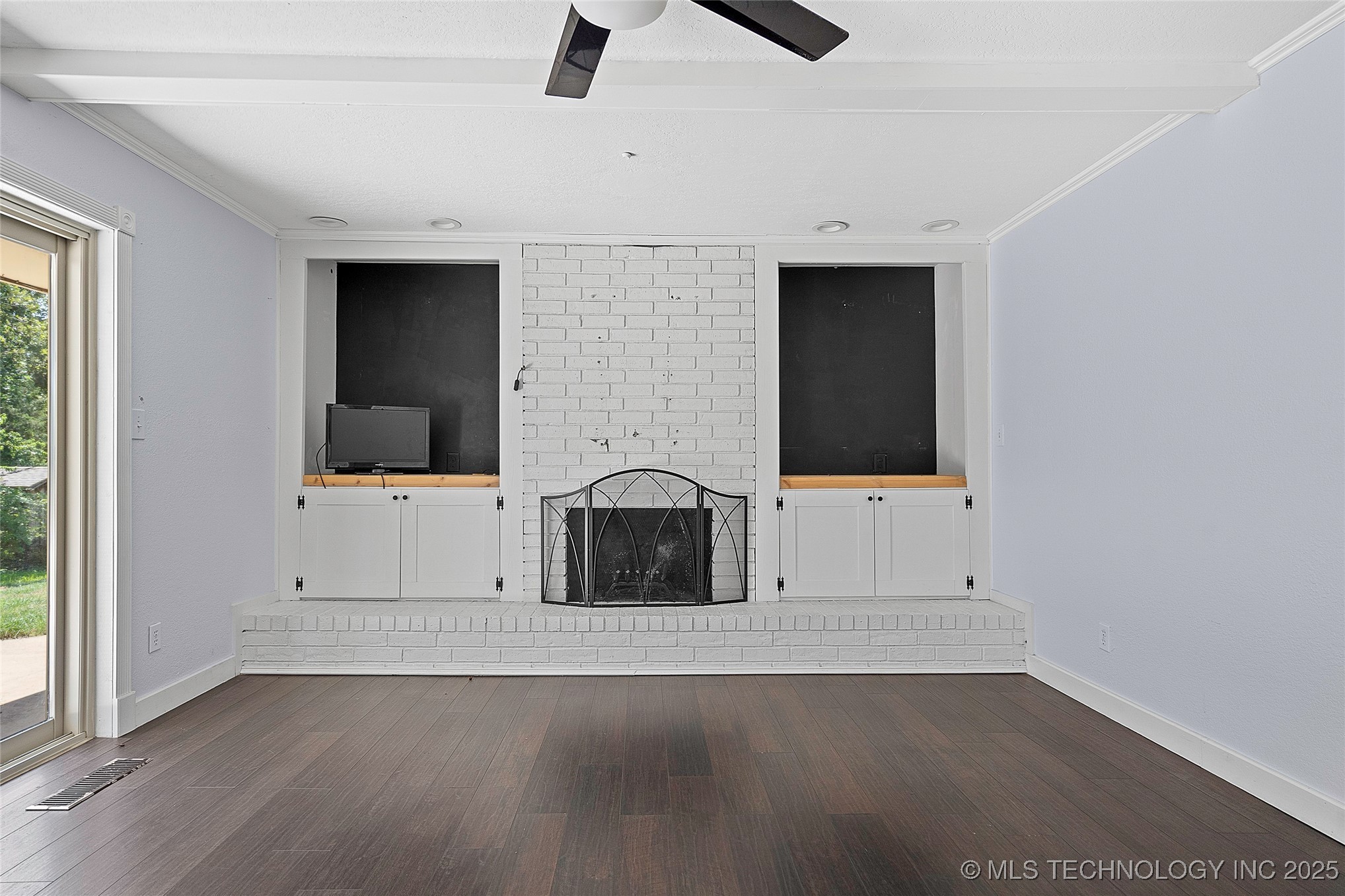 2222 Cloverleaf Place Property Photo 16