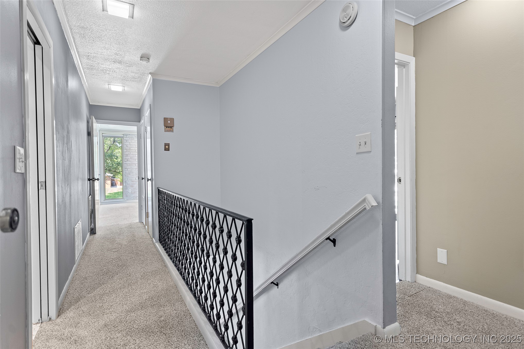 2222 Cloverleaf Place Property Photo 18