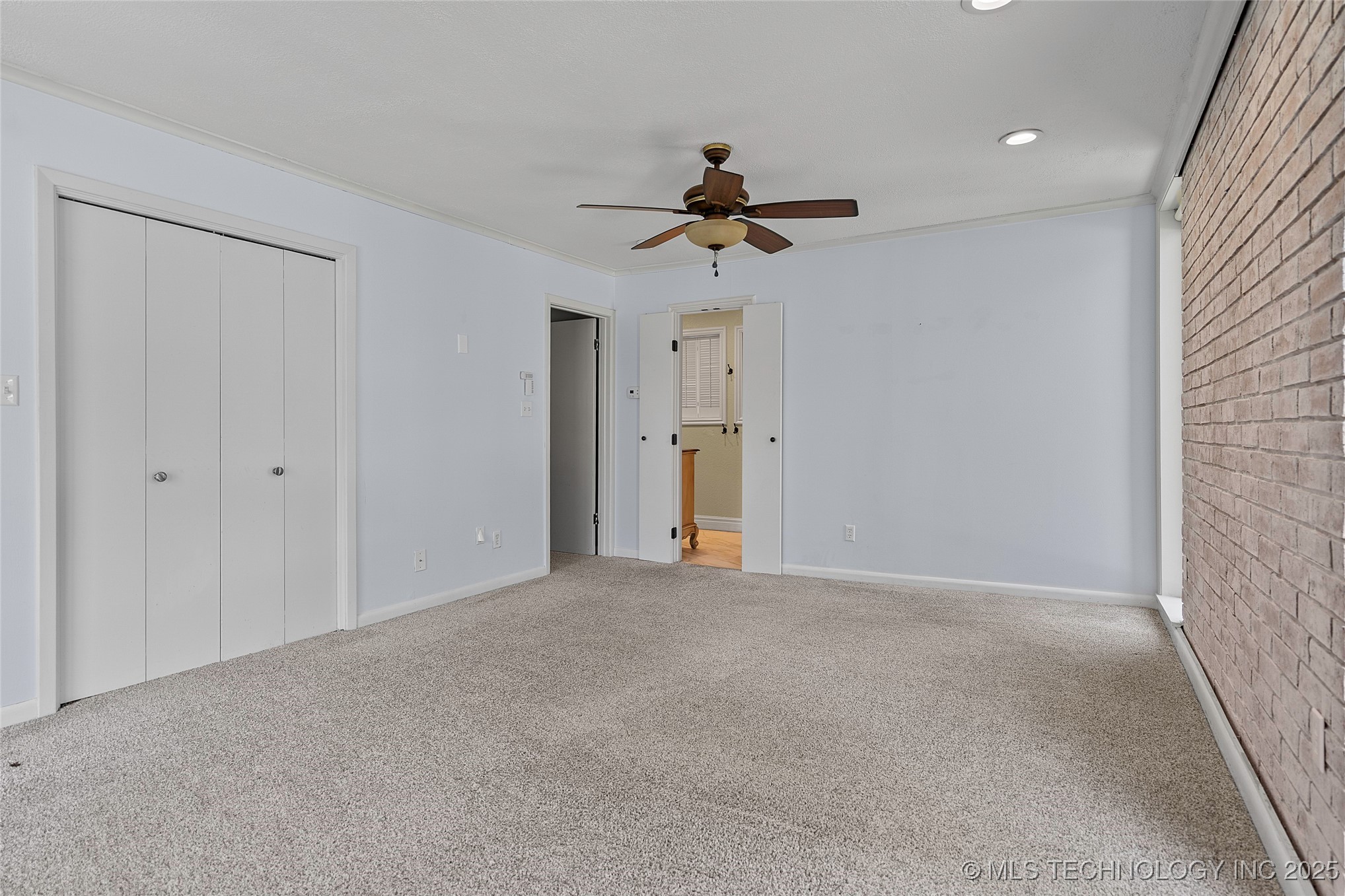 2222 Cloverleaf Place Property Photo 21