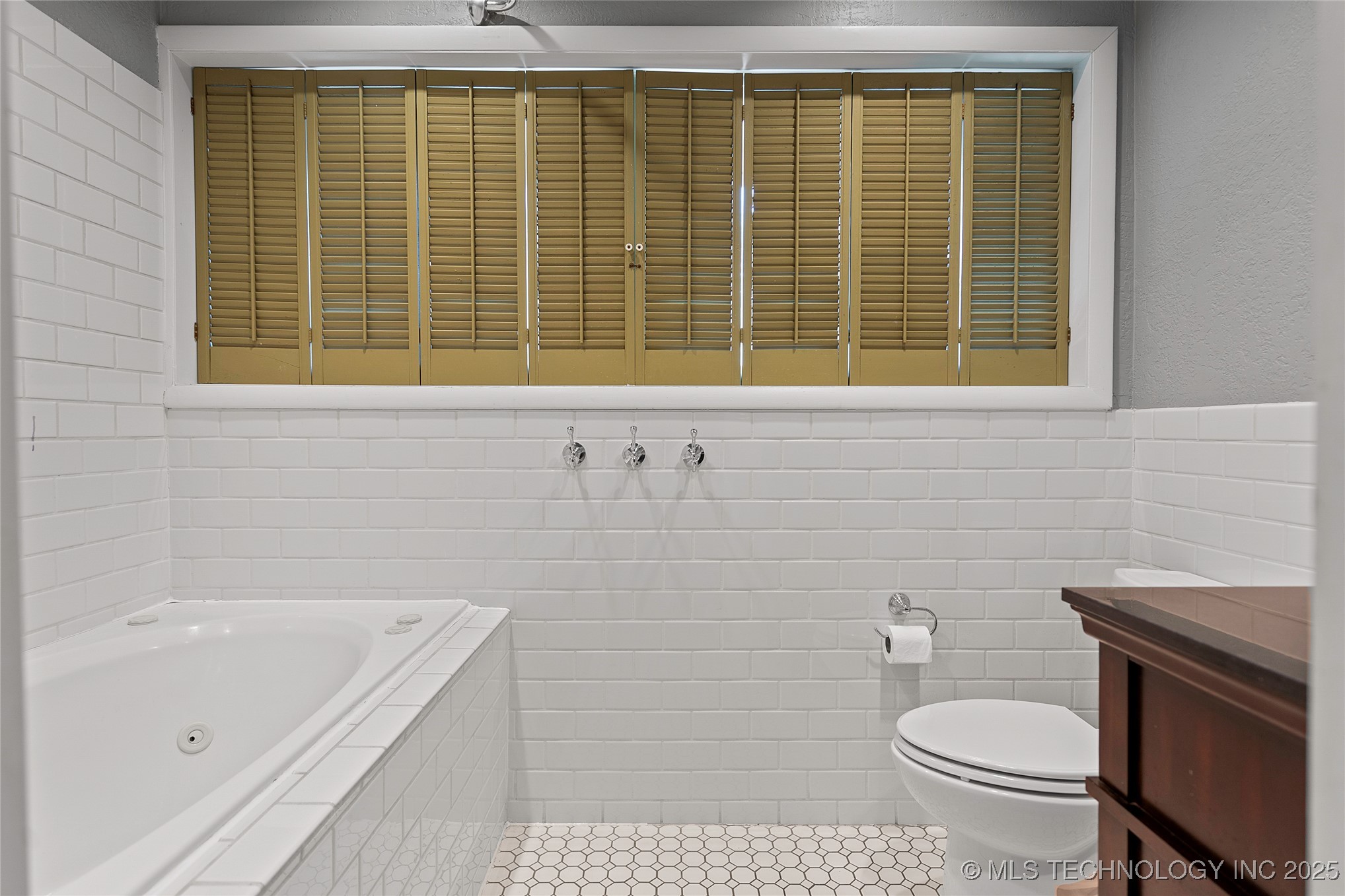 2222 Cloverleaf Place Property Photo 31