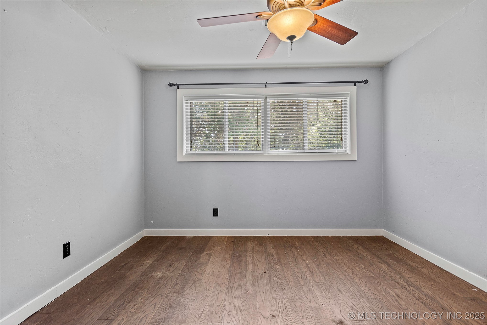 2222 Cloverleaf Place Property Photo 33