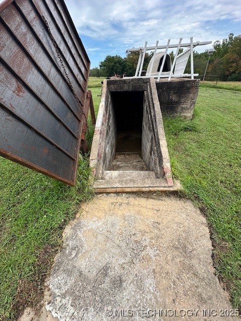 7766 E 135 Property Photo 4