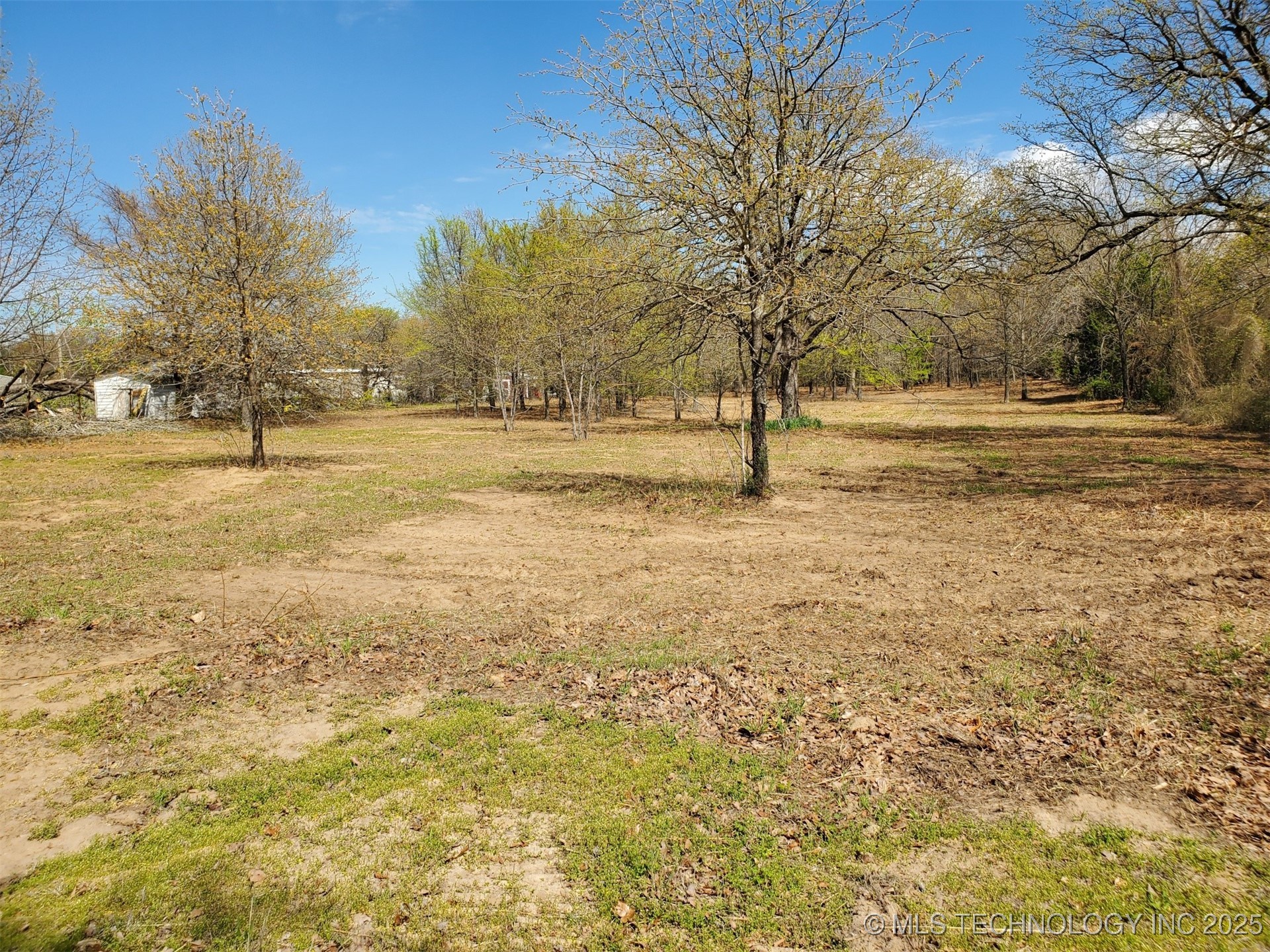 421041 E 1169 Road Property Photo 6