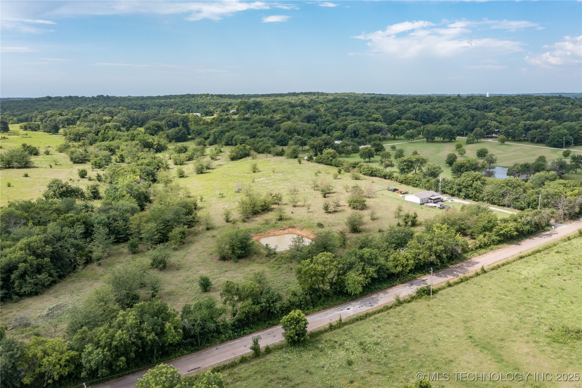 1007 Forest Lane Property Photo 8