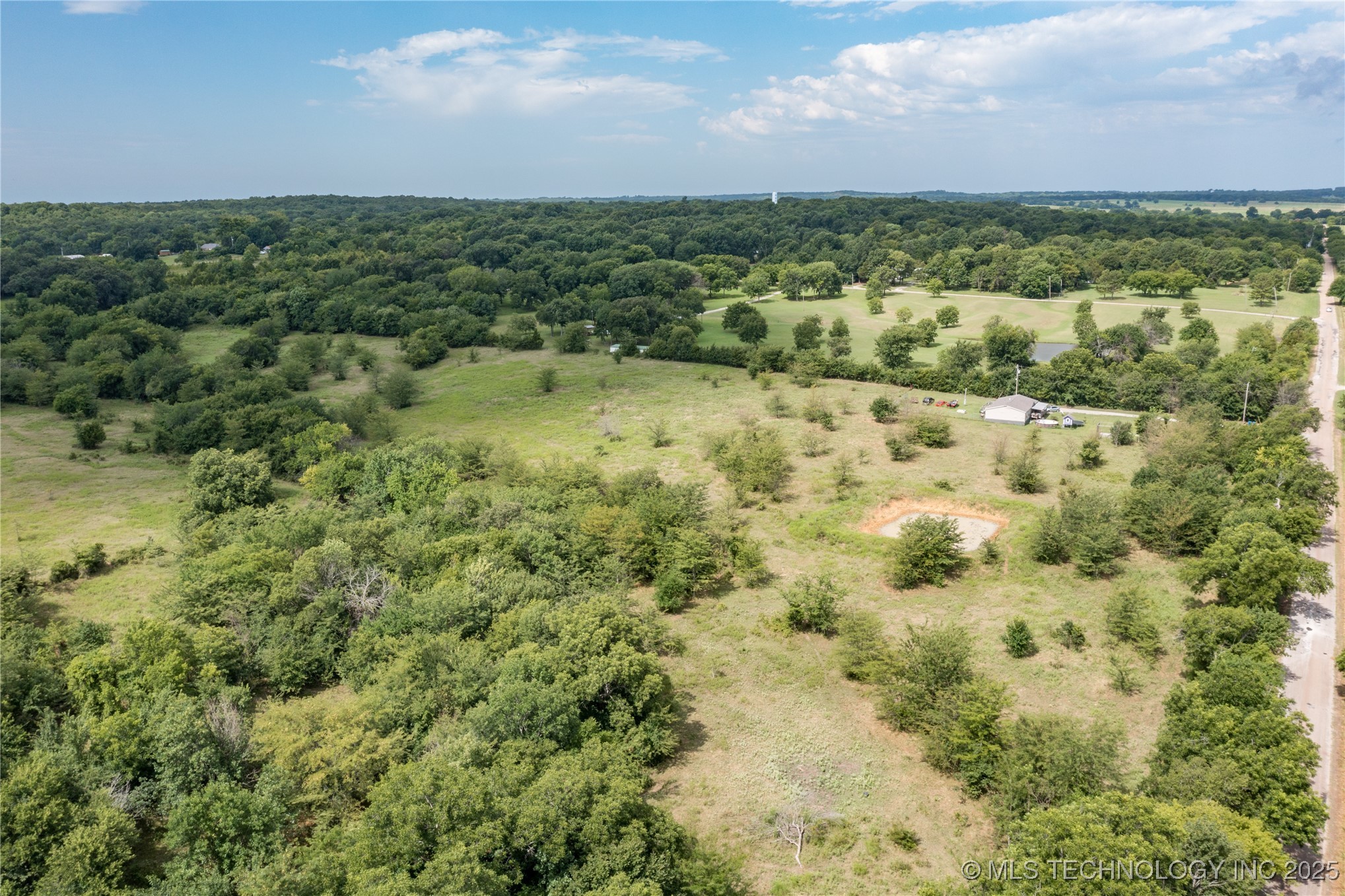 1007 Forest Lane Property Photo 9