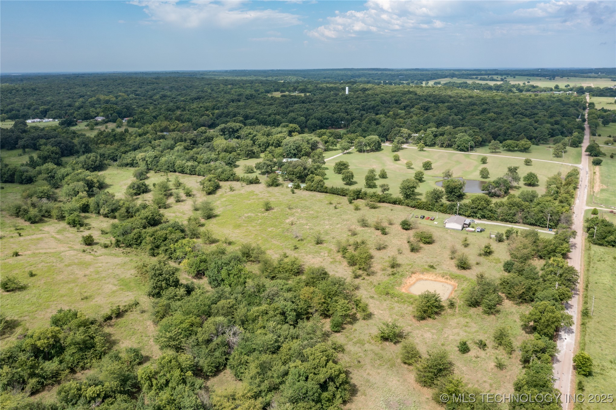 1007 Forest Lane Property Photo 10