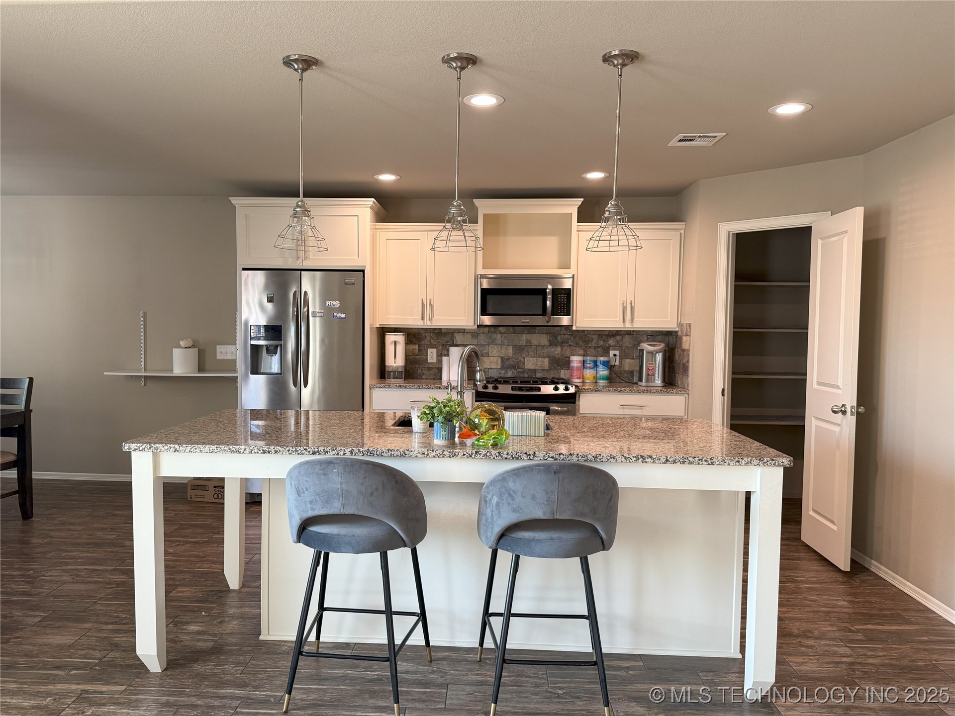 13672 S Kenosha Avenue Property Photo 7