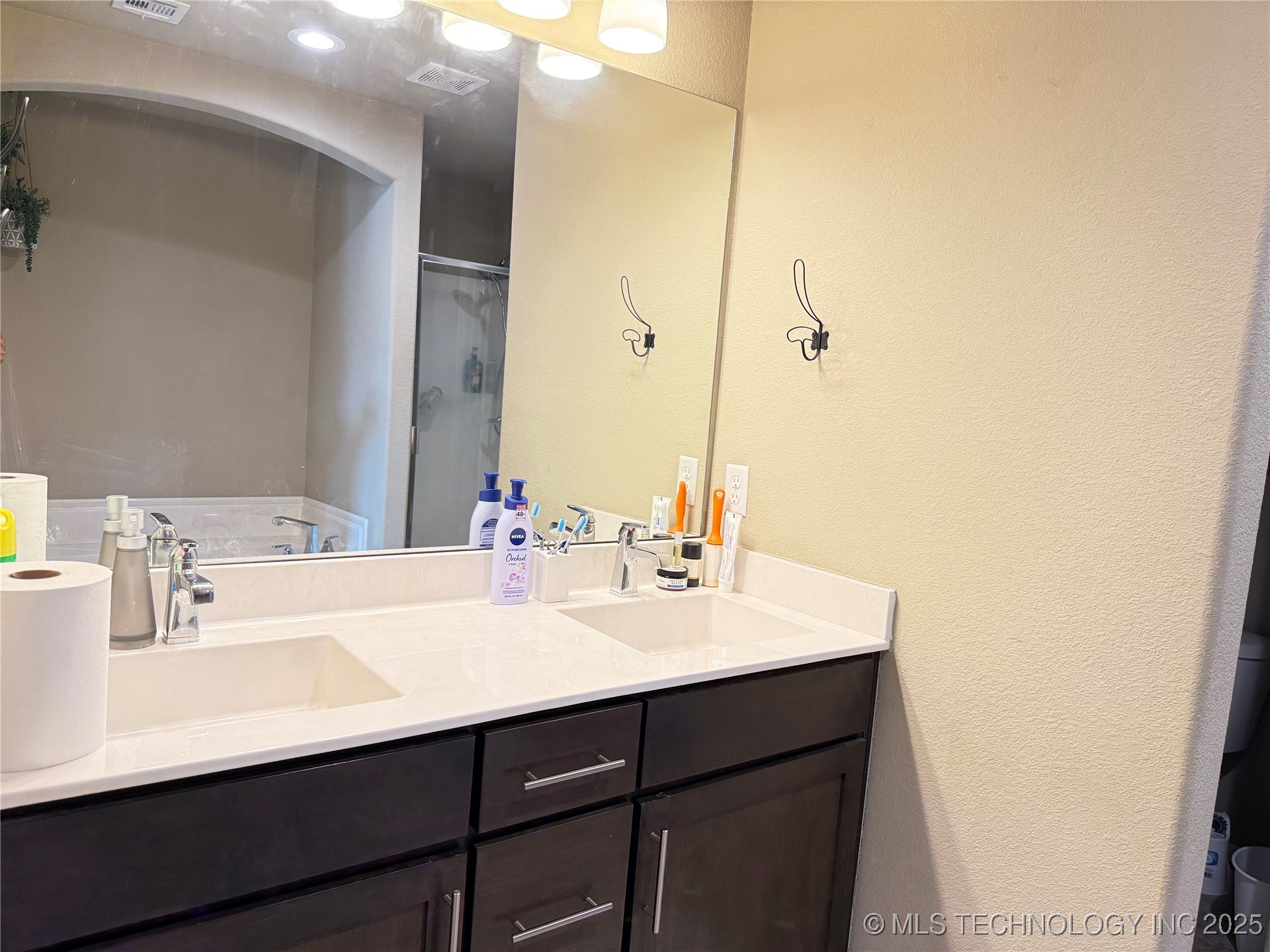 13672 S Kenosha Avenue Property Photo 11