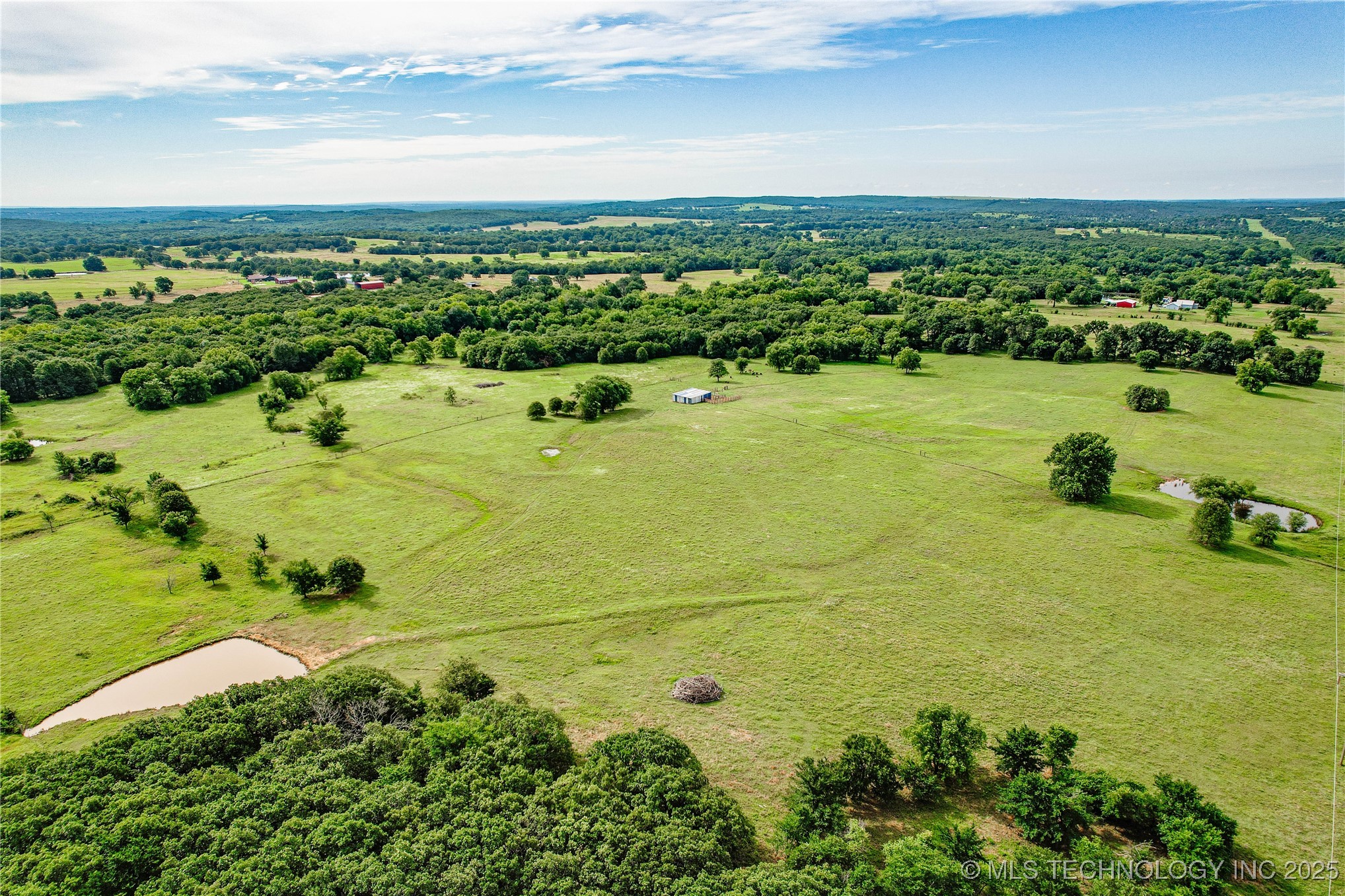 24975 S 305th West Avenue Property Photo 4