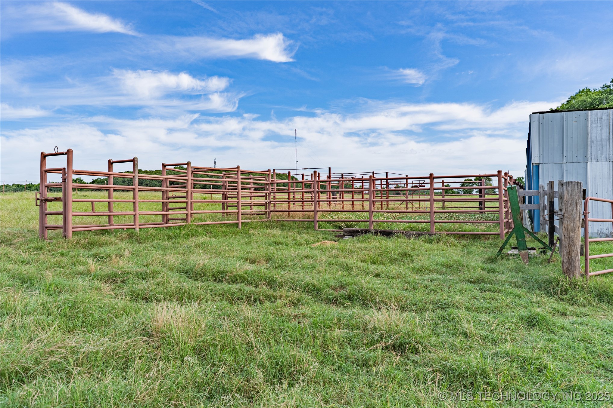 24975 S 305th West Avenue Property Photo 16